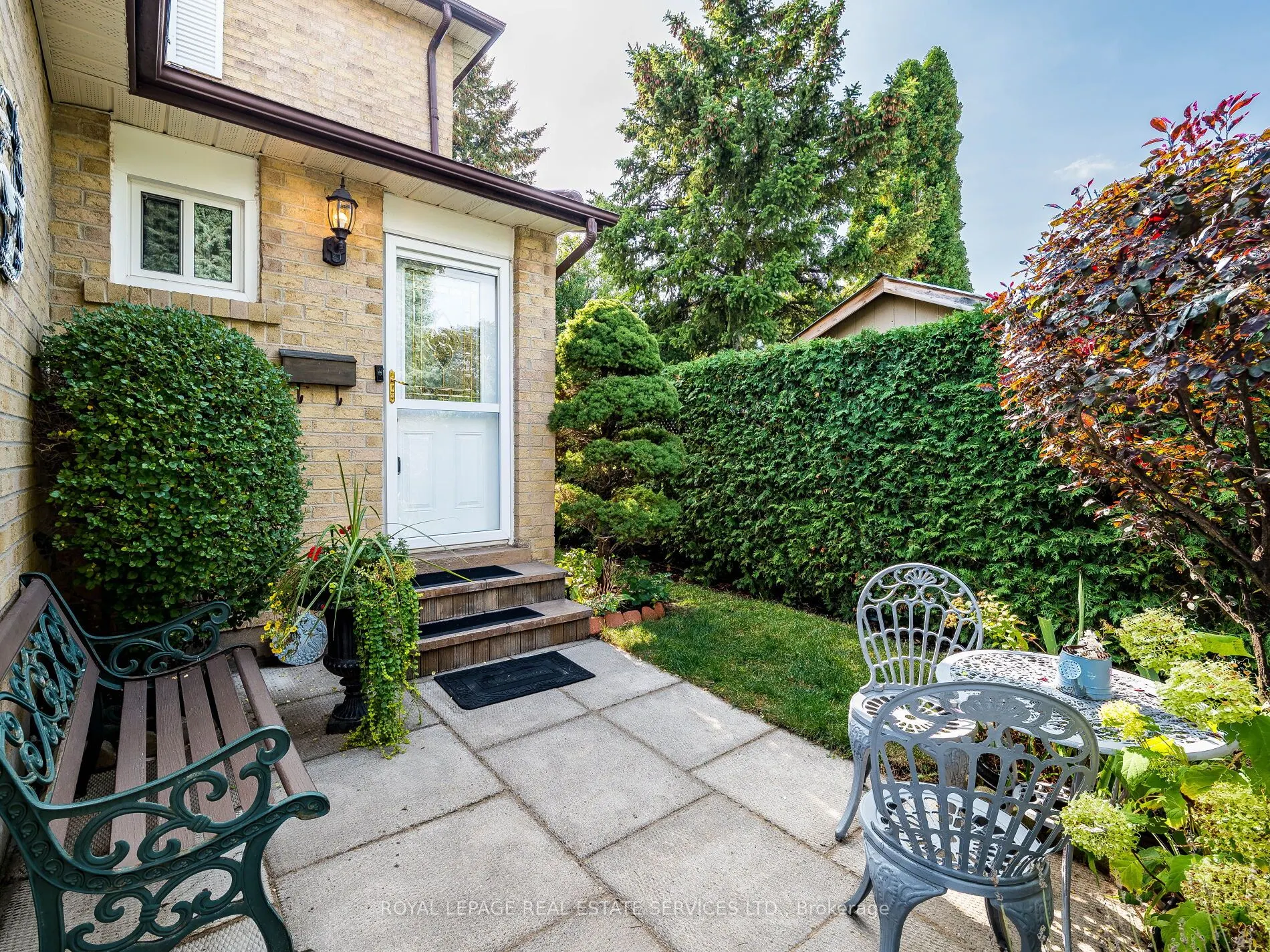 77 Martindale Crescent