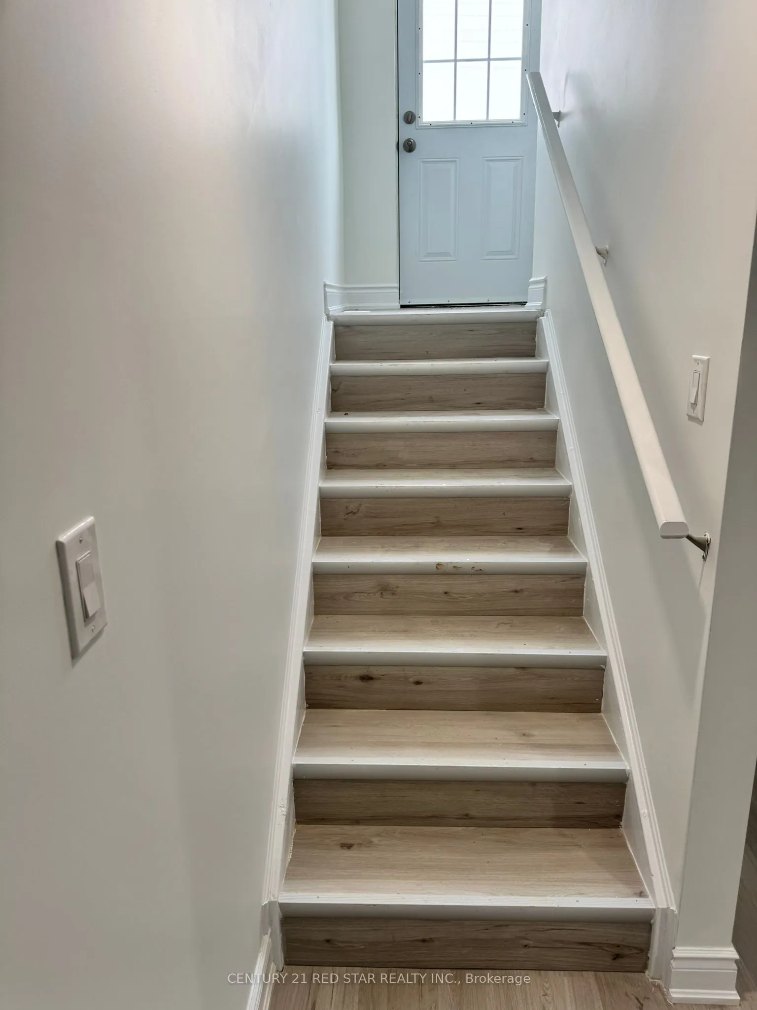 1 Goodview Drive