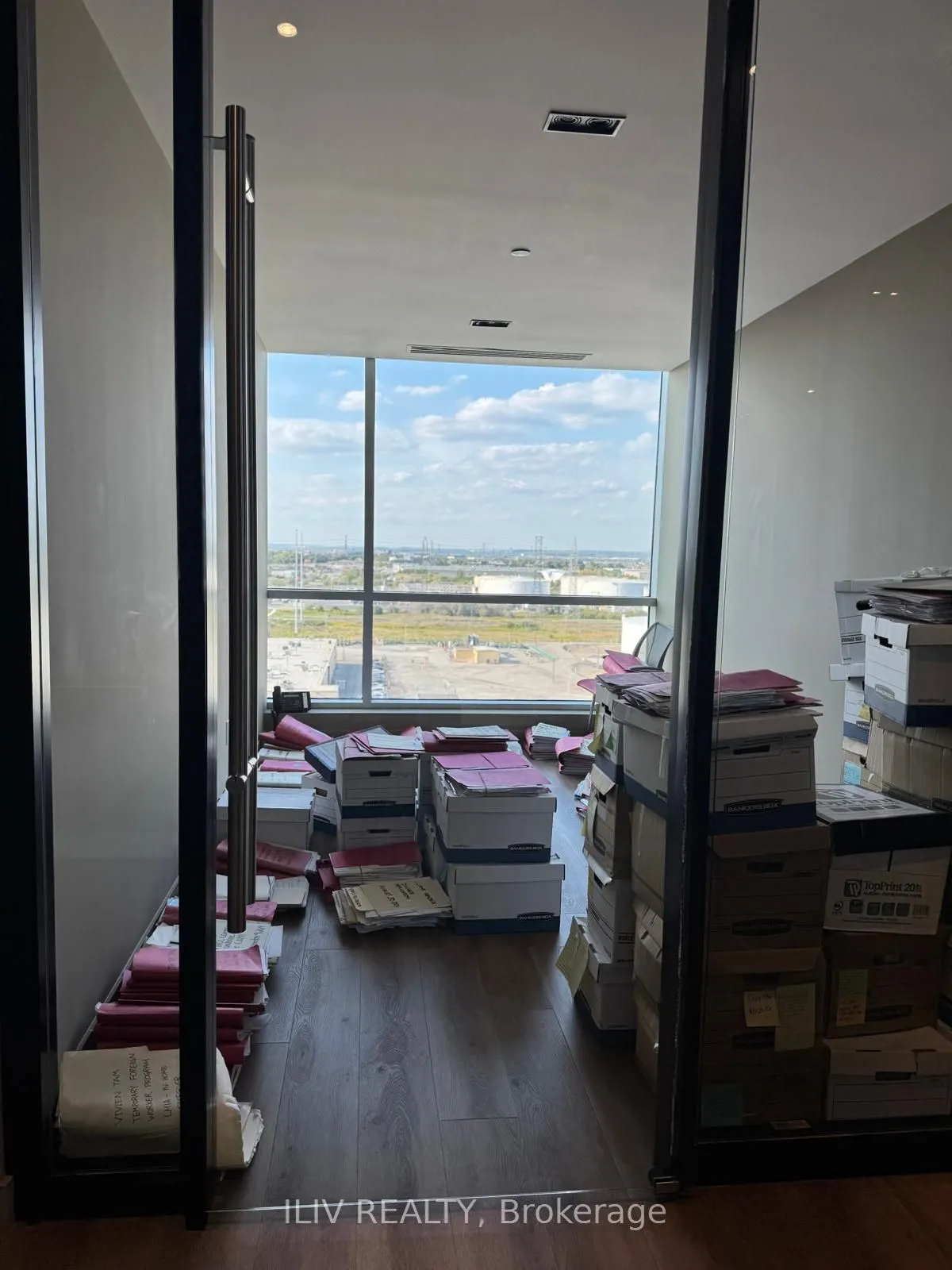 1275 Finch Avenue W, #809 & 810
