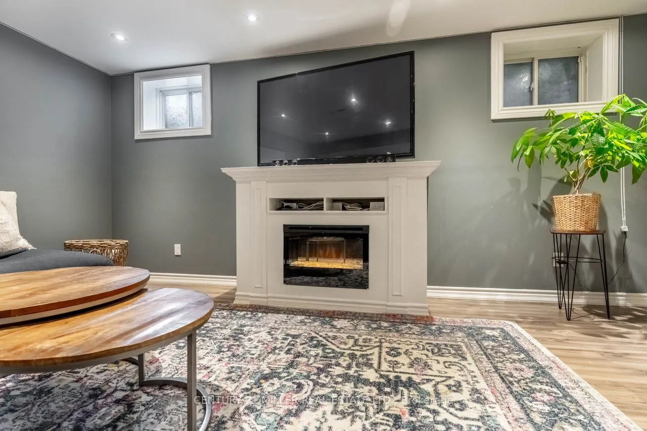 444 Carbert Crescent