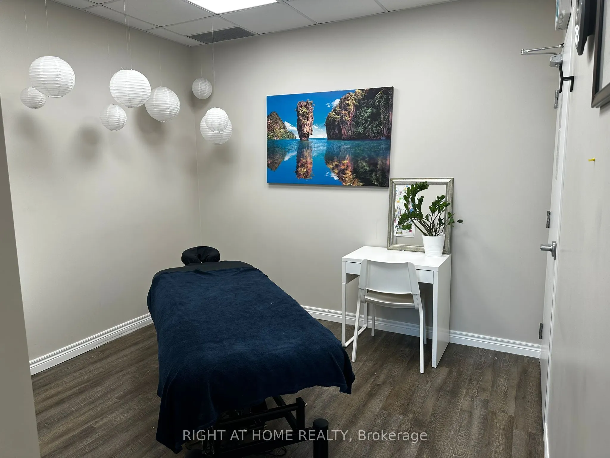 50 Sunny Meadow Boulevard, #305