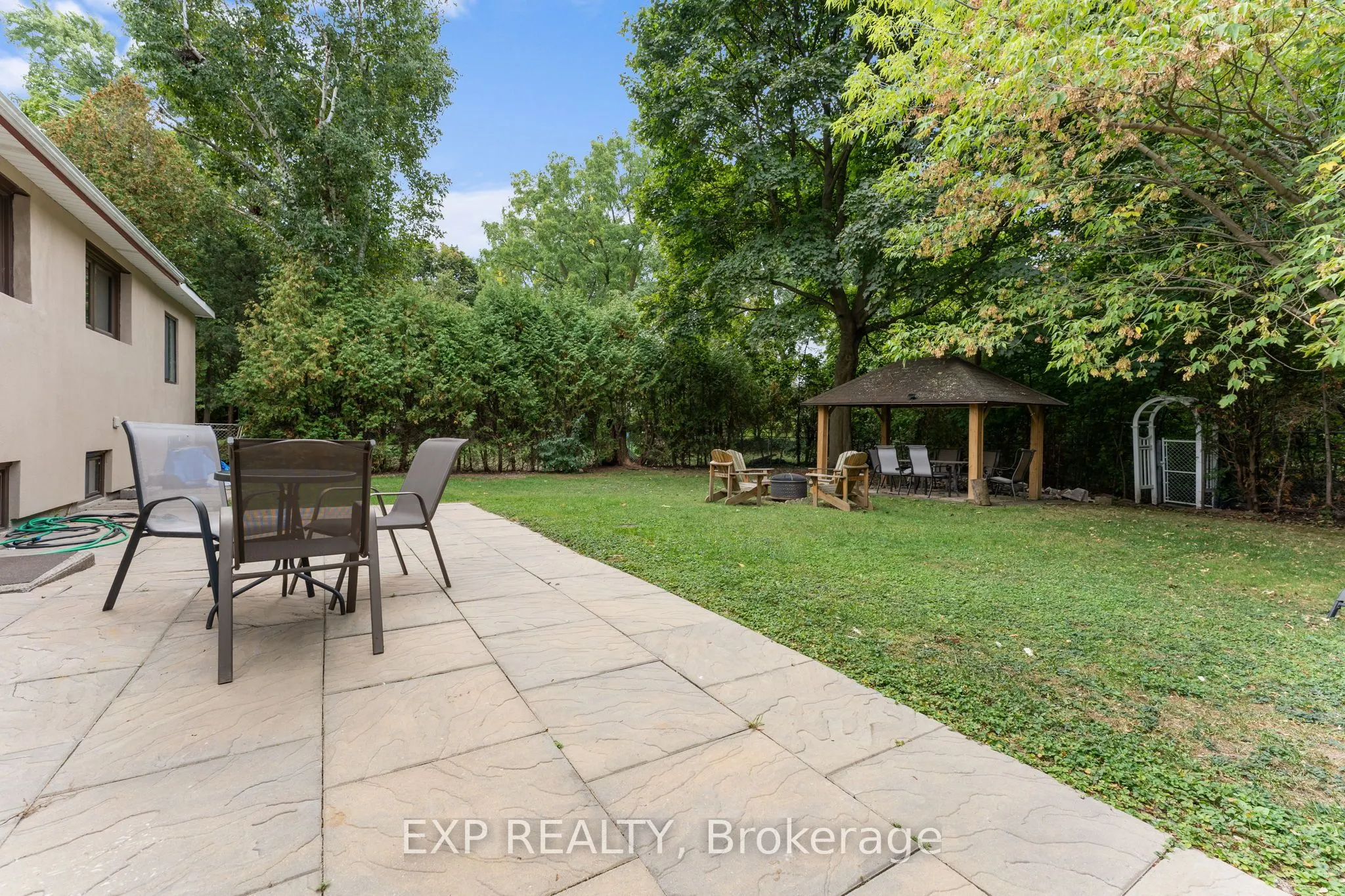 208 Glen Oak Drive