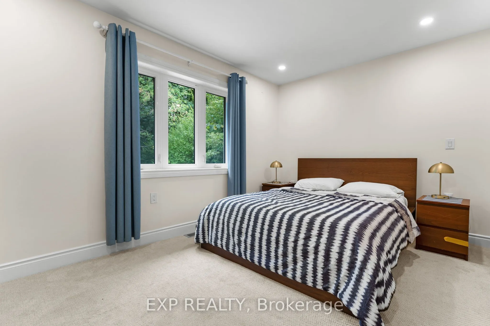 208 Glen Oak Drive
