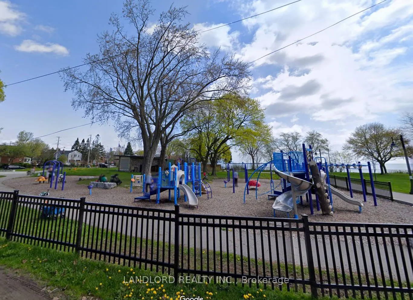 2696 Lake Shore Boulevard W, #4