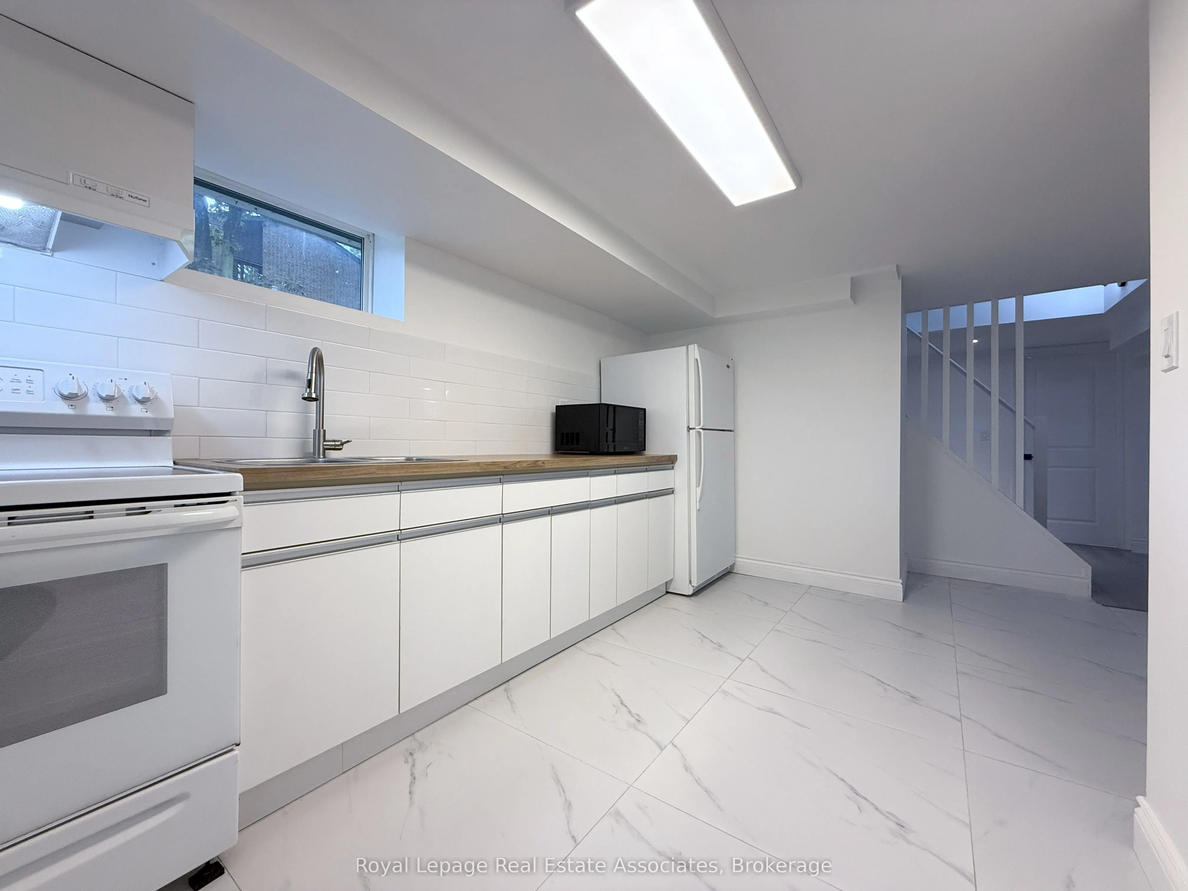 1227b Argreen Road