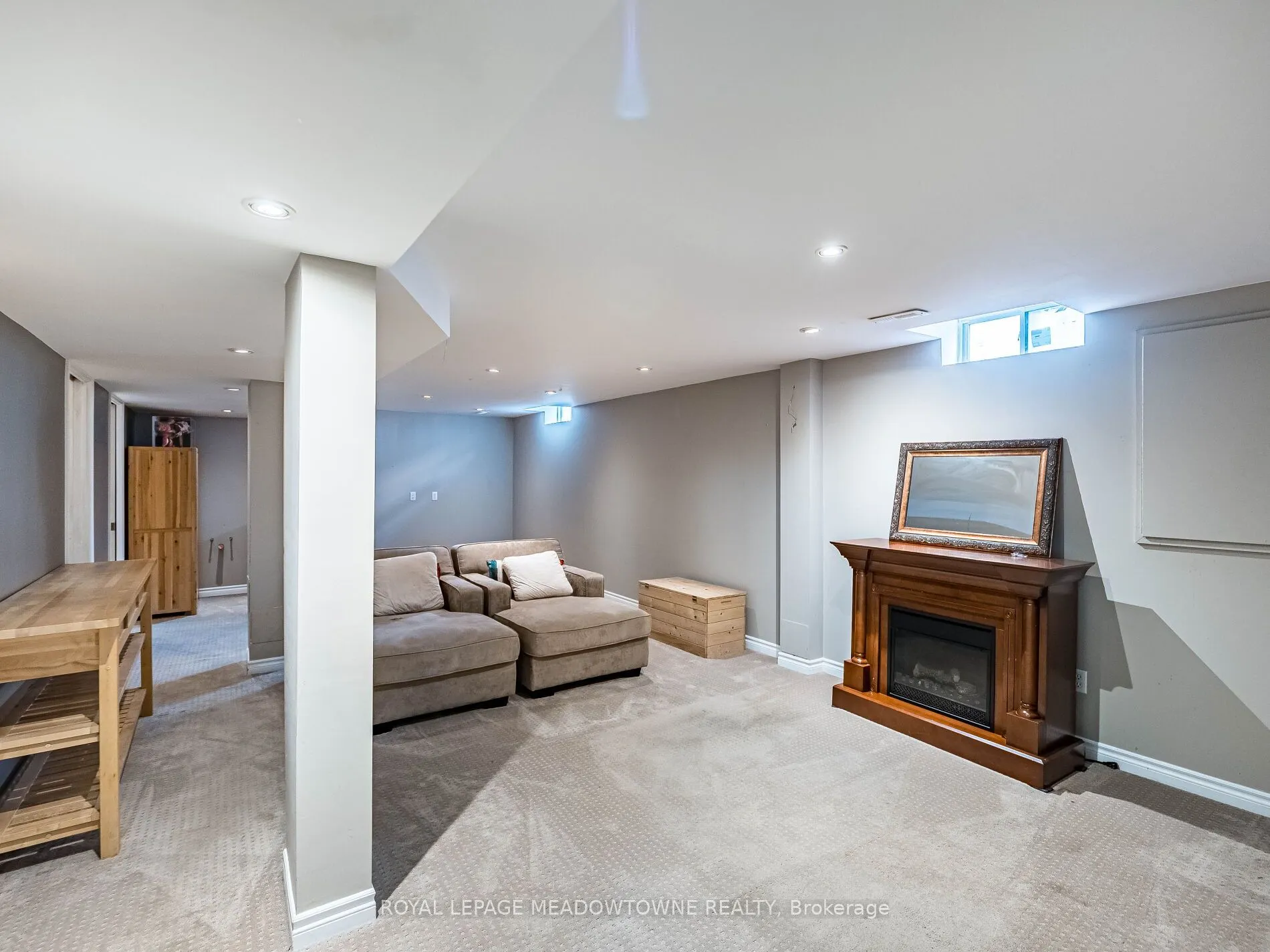 117 Fairglen Avenue