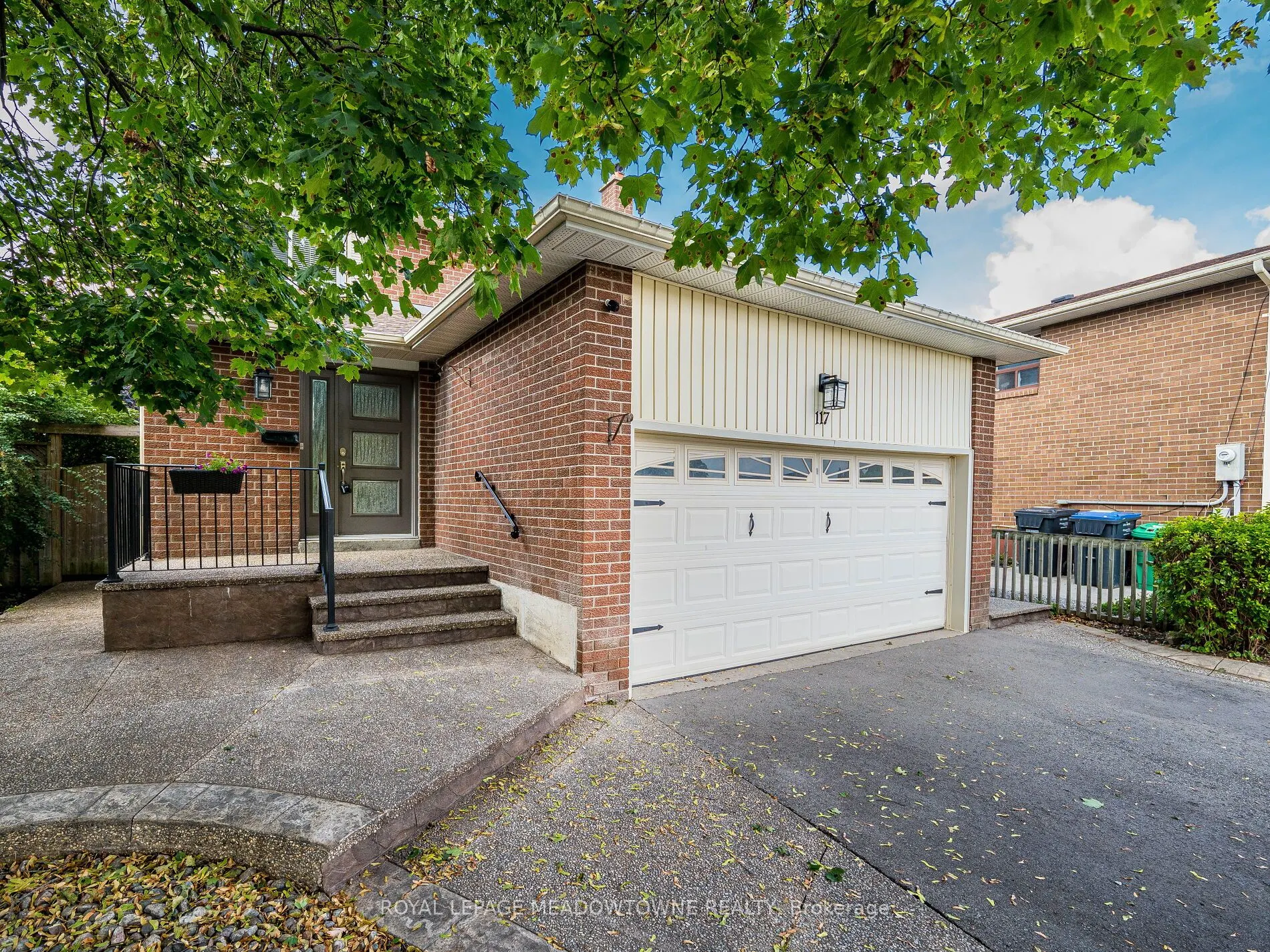 117 Fairglen Avenue