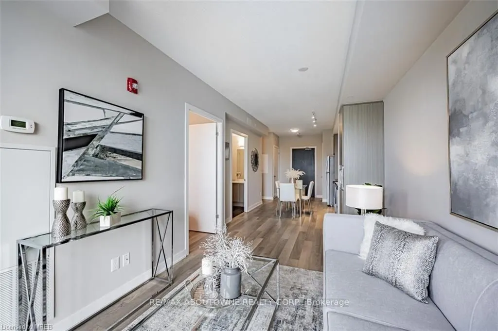 5240 DUNDAS Street, #B416