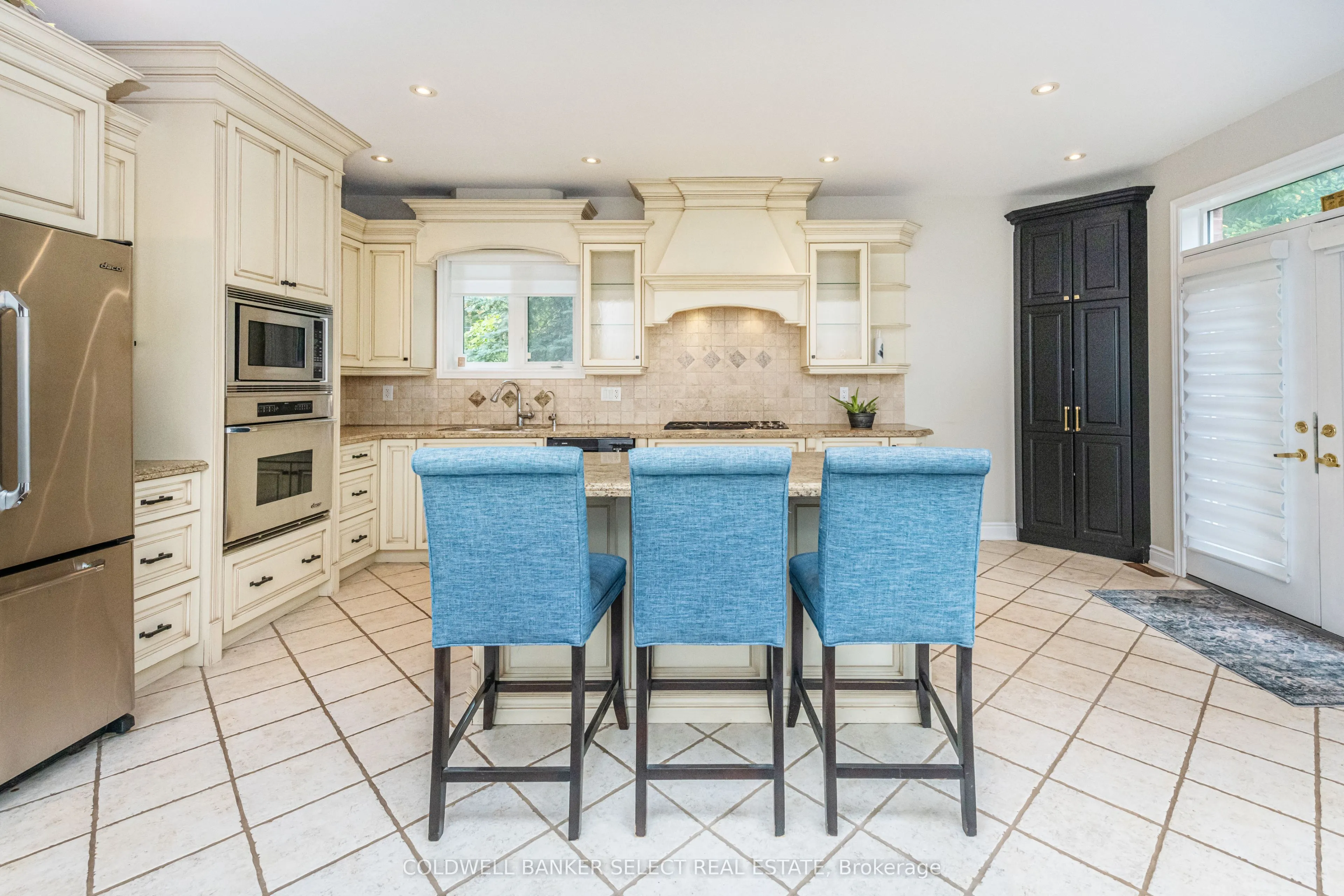 2 Putney Road