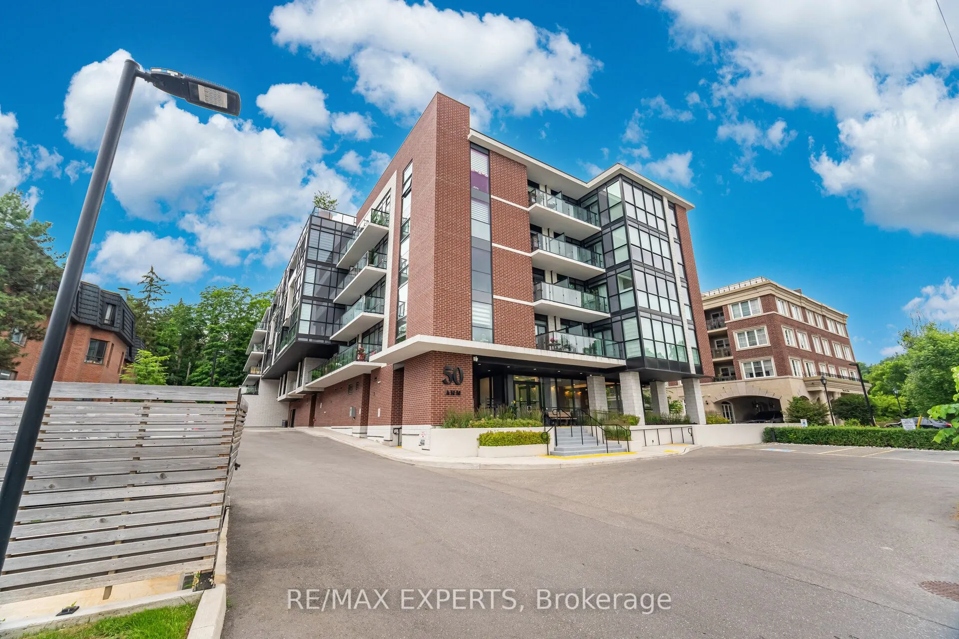 50 Ann Street, #305