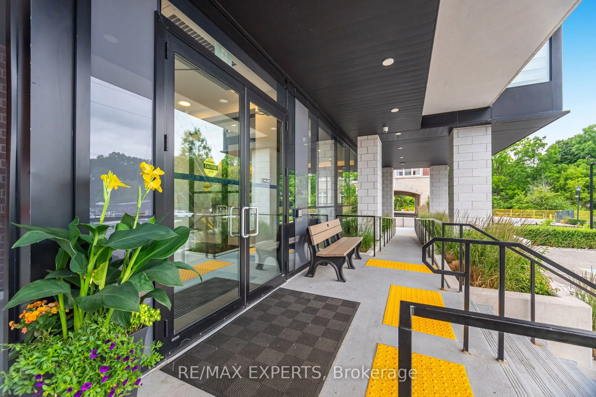 50 Ann Street, #305