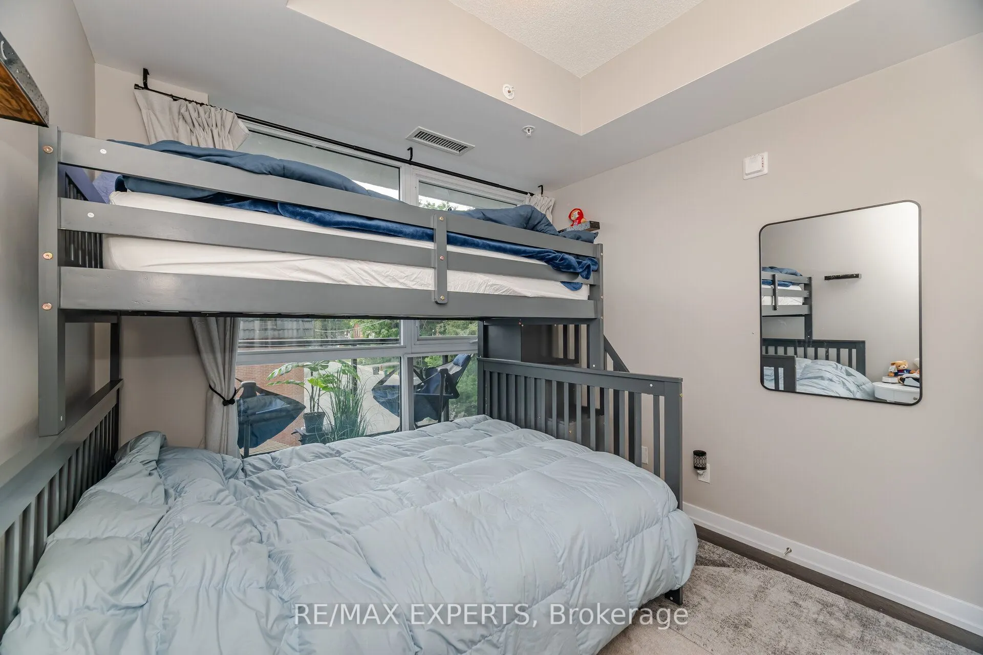 50 Ann Street, #305