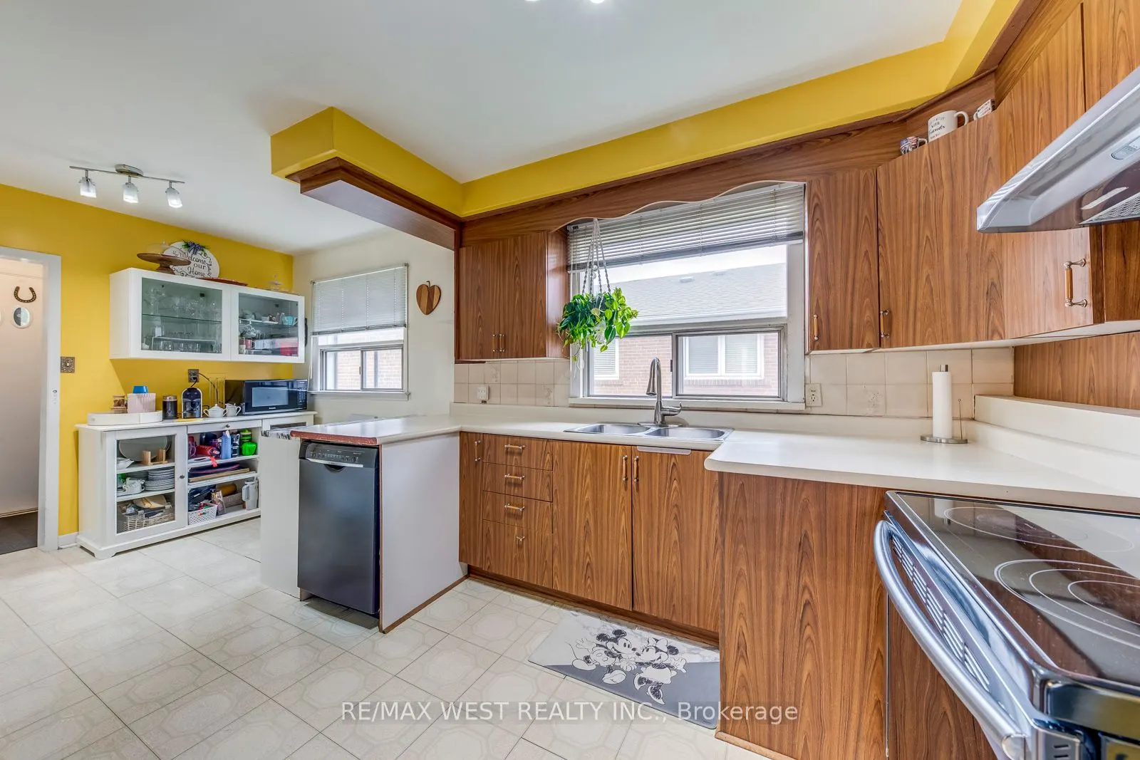65 North Park Road