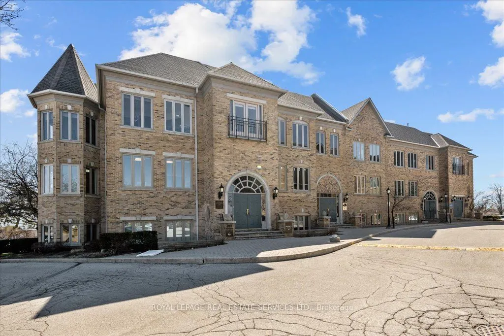 414 North Service Road E, #200