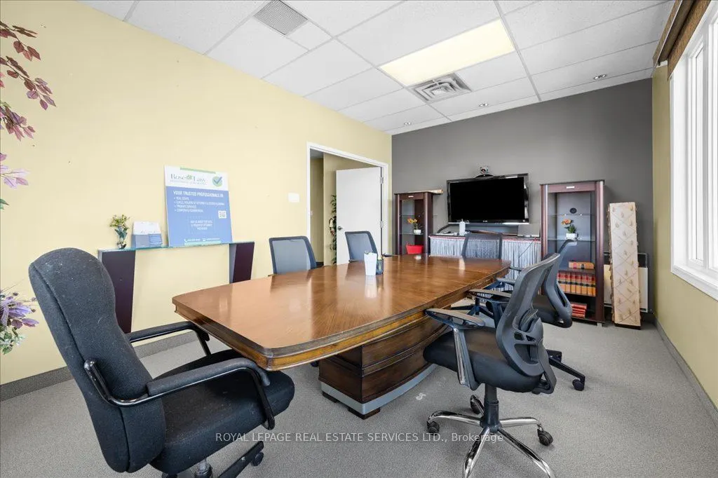 414 North Service Road E, #200