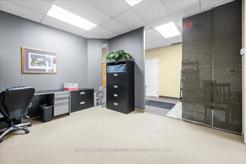414 North Service Road E, #200