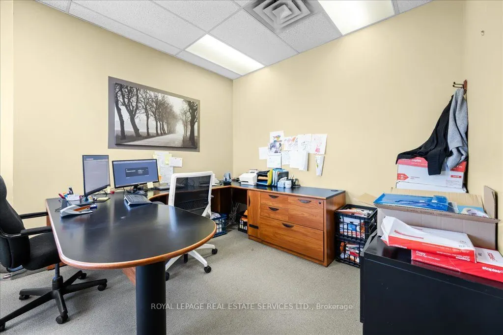 414 North Service Road E, #200
