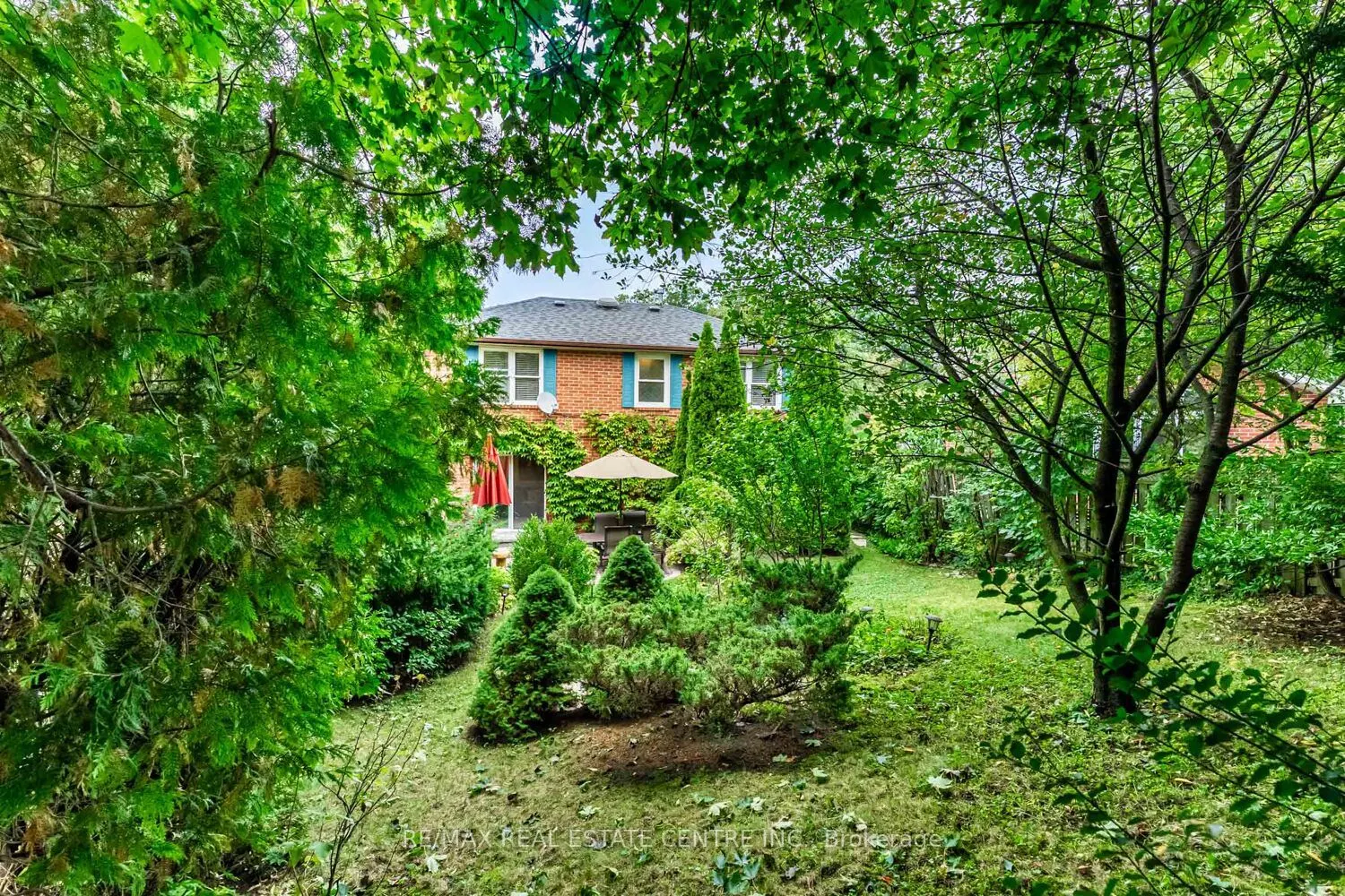 3096 Sir John's Homestead