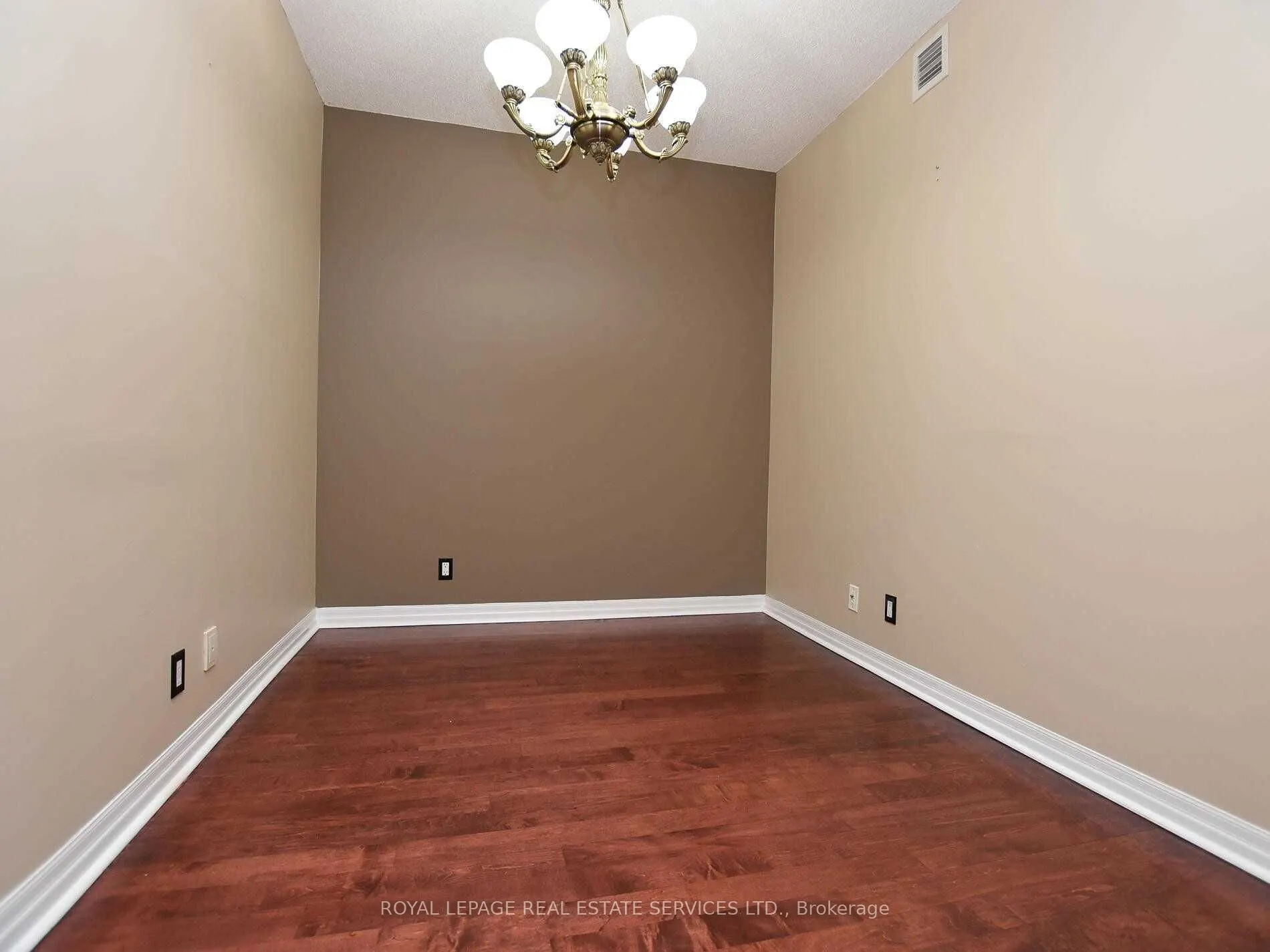 38 Fontenay Court, #305