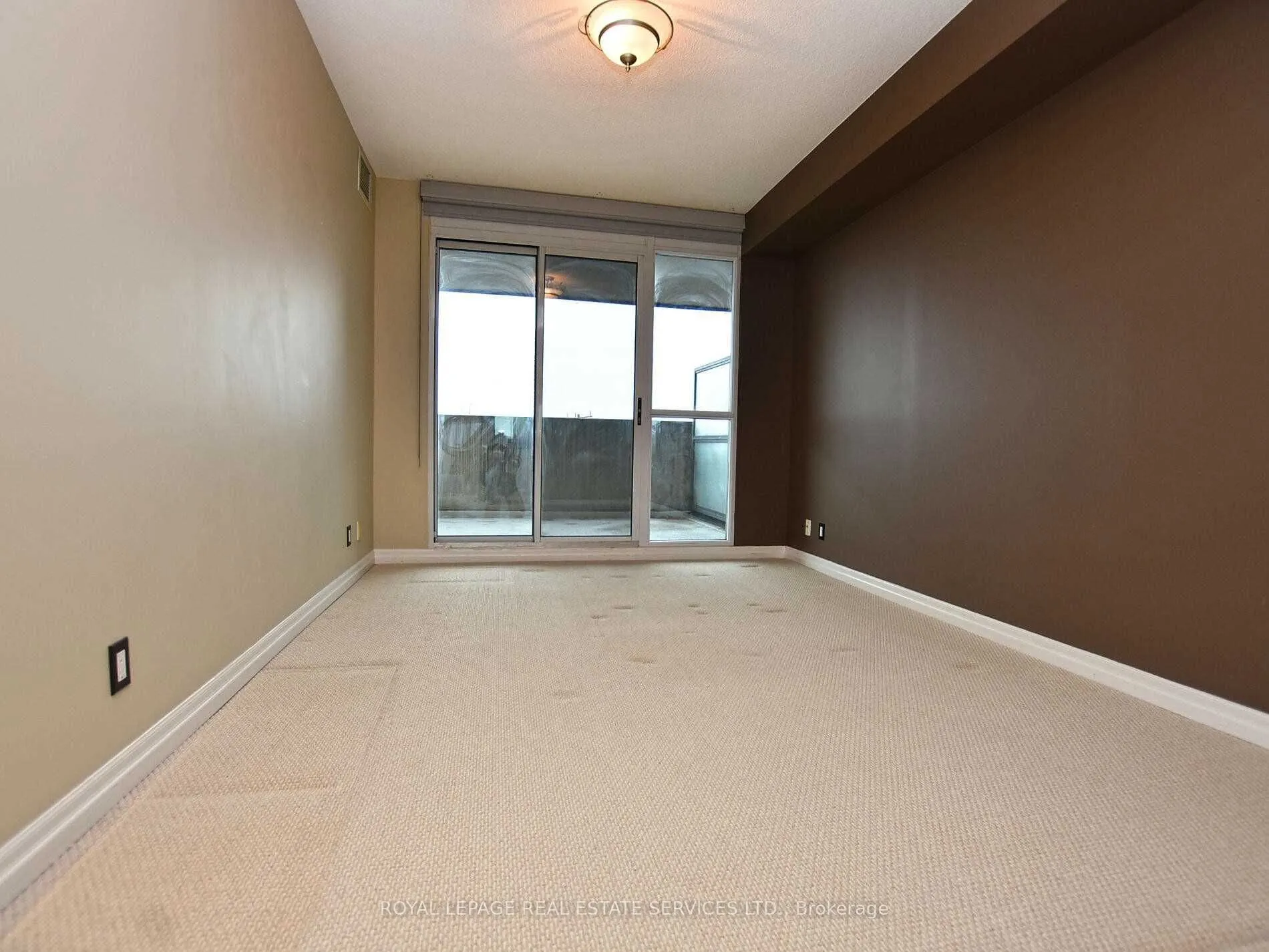 38 Fontenay Court, #305