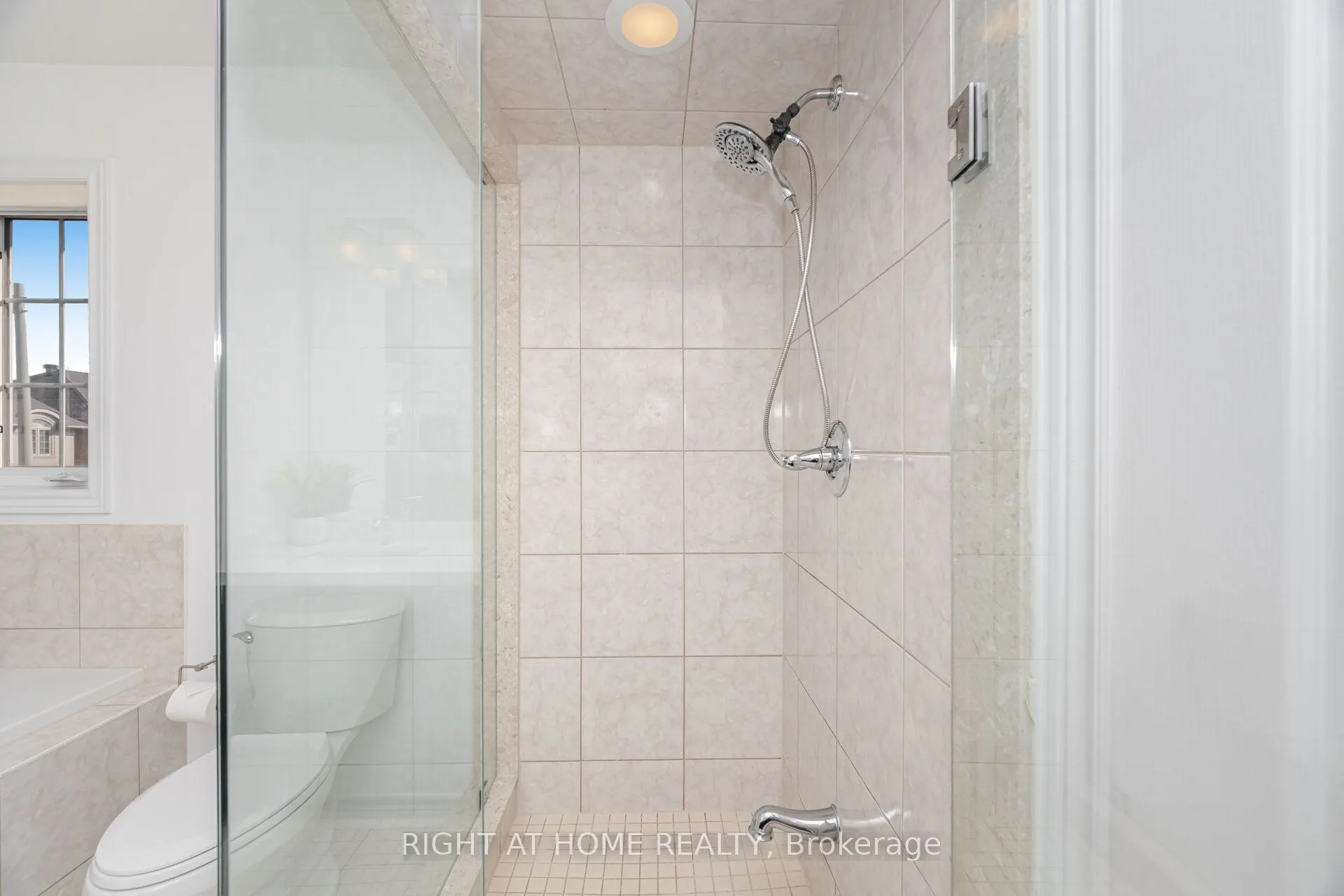 3302 Granite Gate