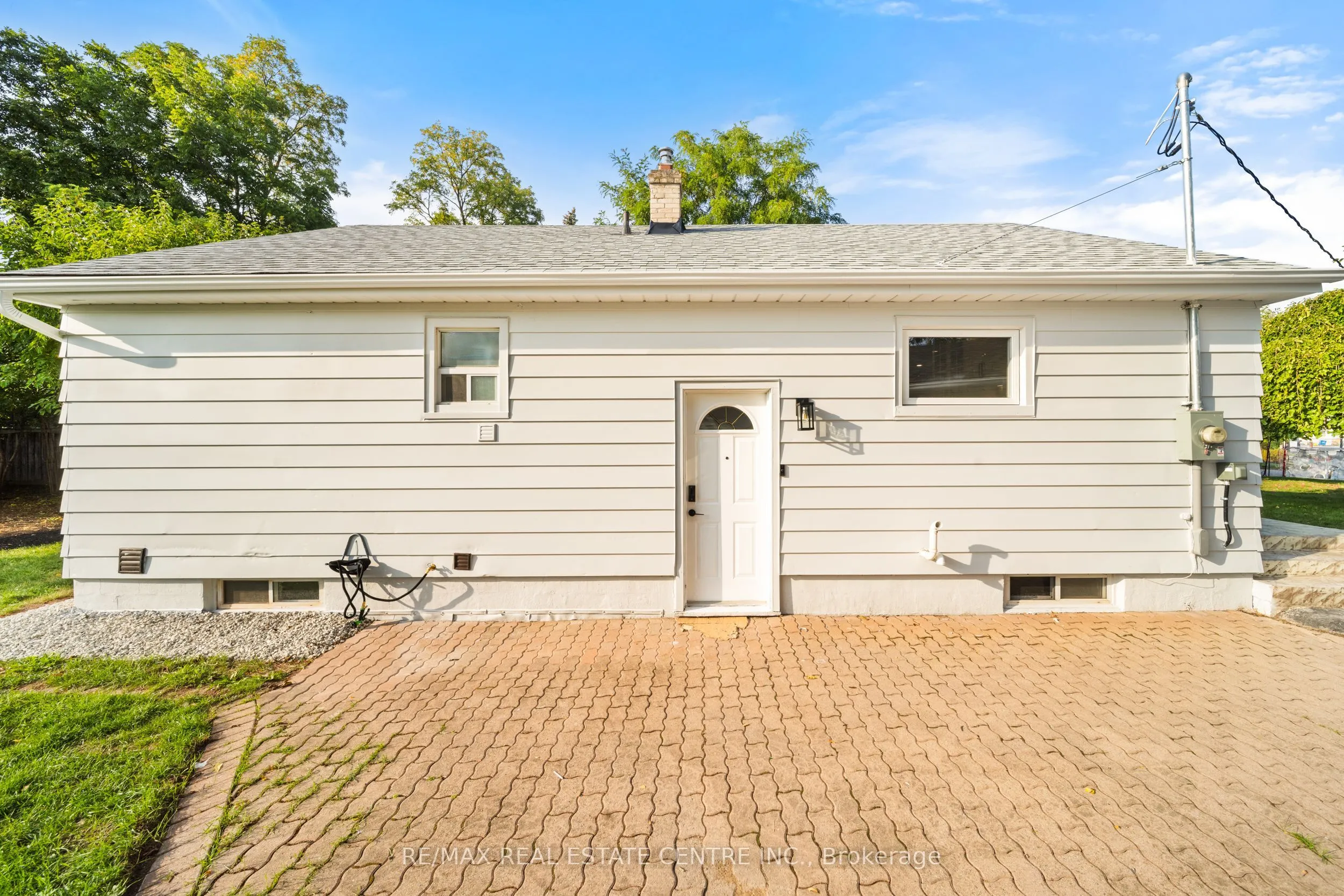 133 Inglewood Drive