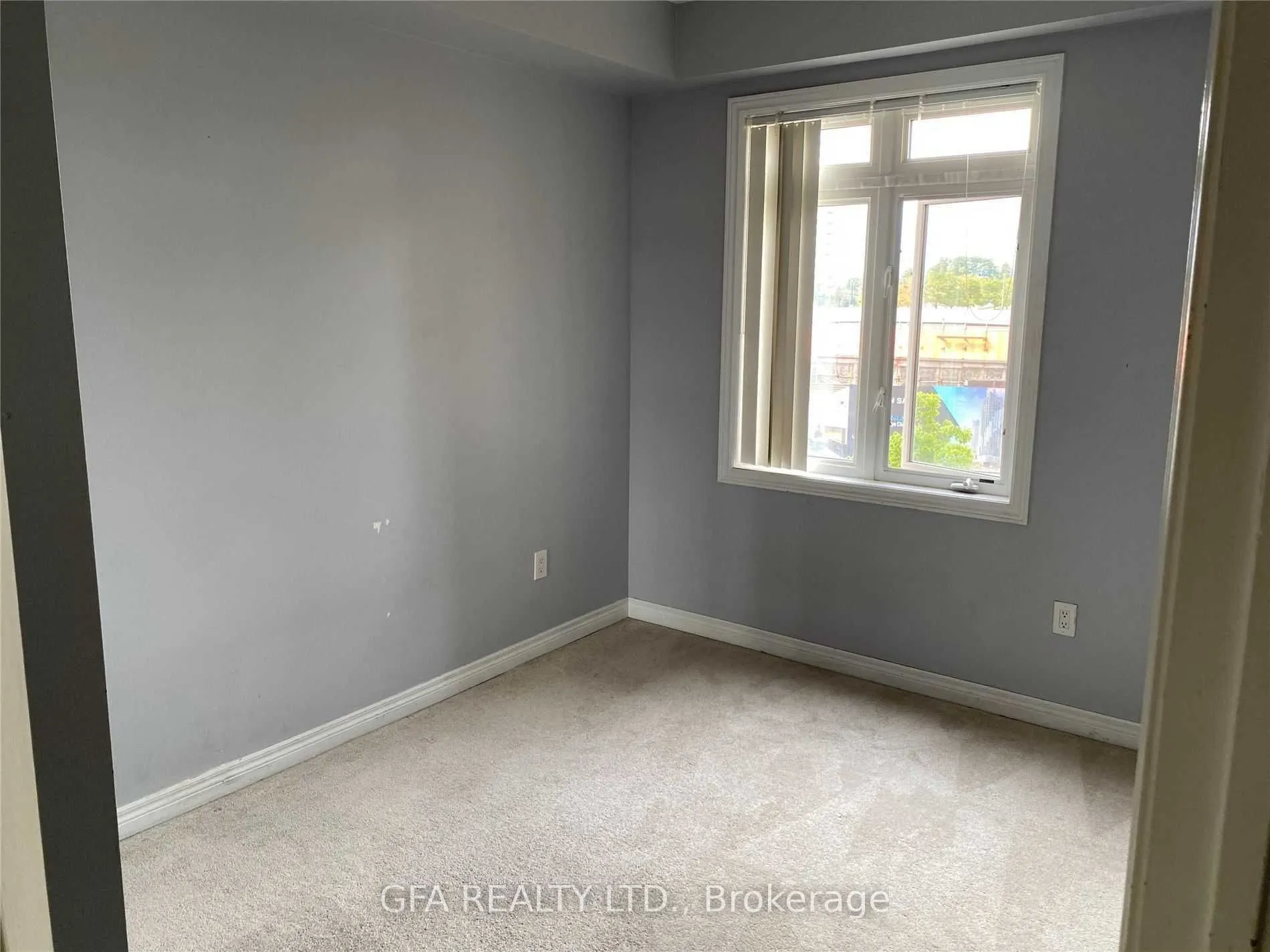 383 Prince Of Wales Drive, #113