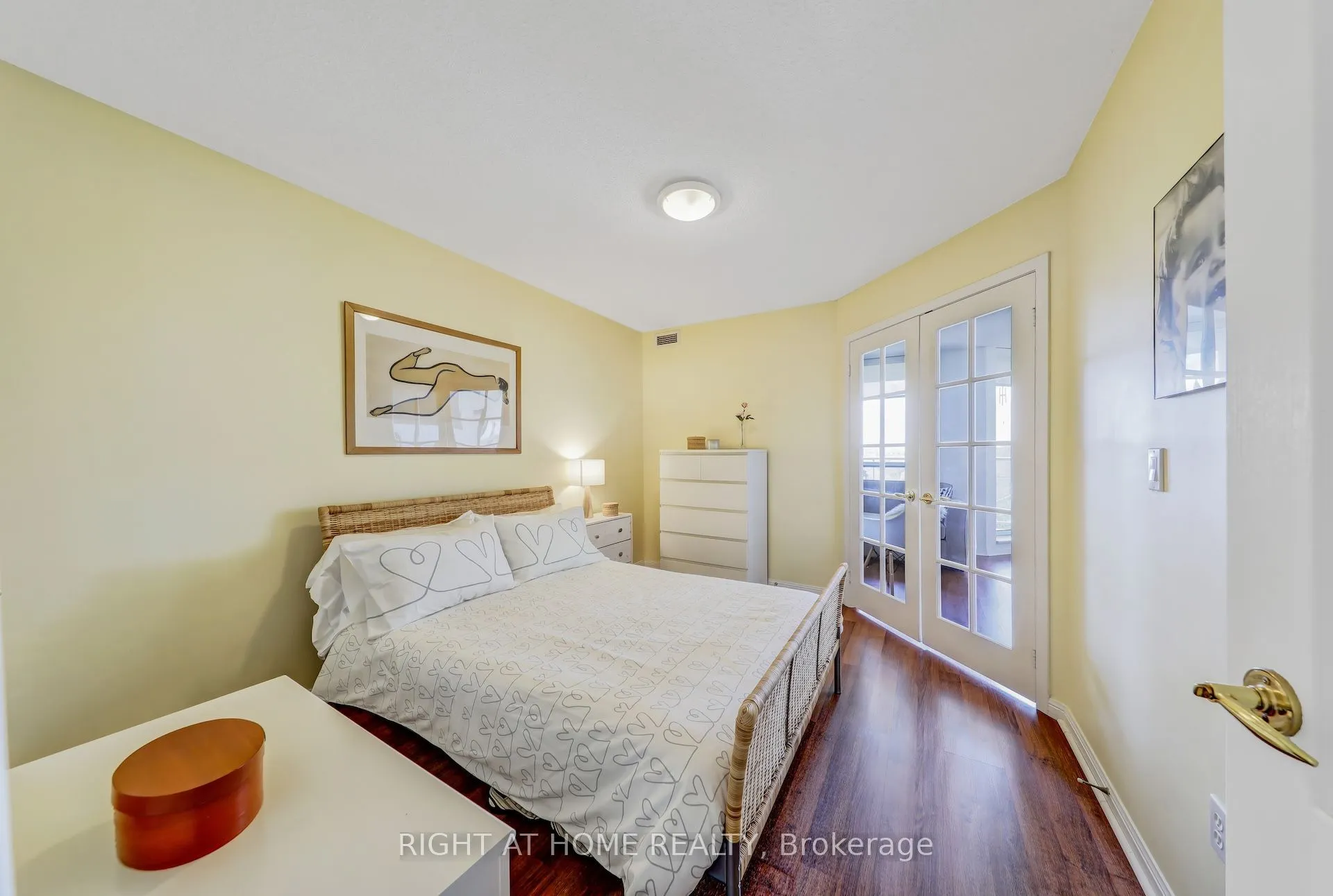 1140 Parkwest Place, #502