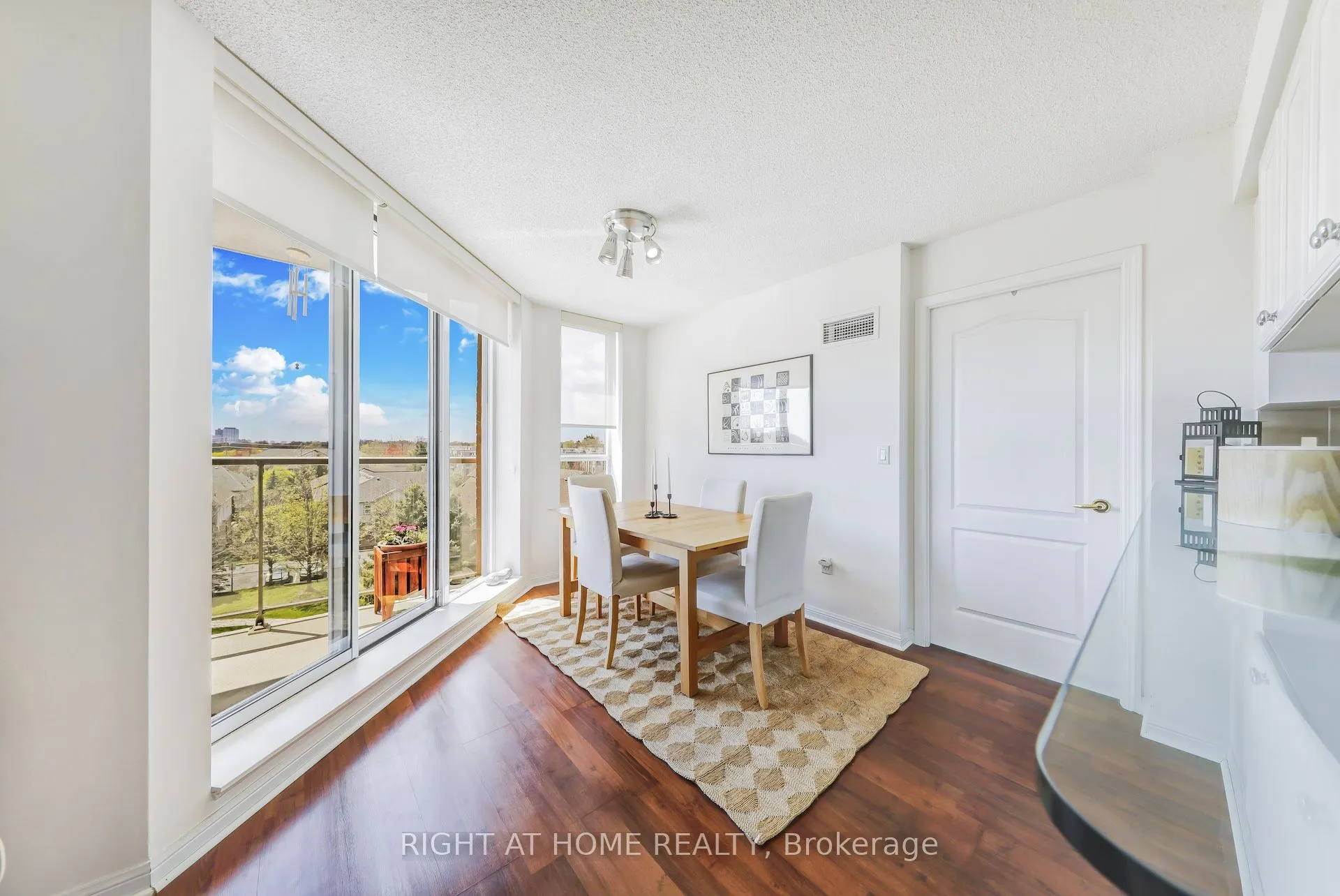 1140 Parkwest Place, #502
