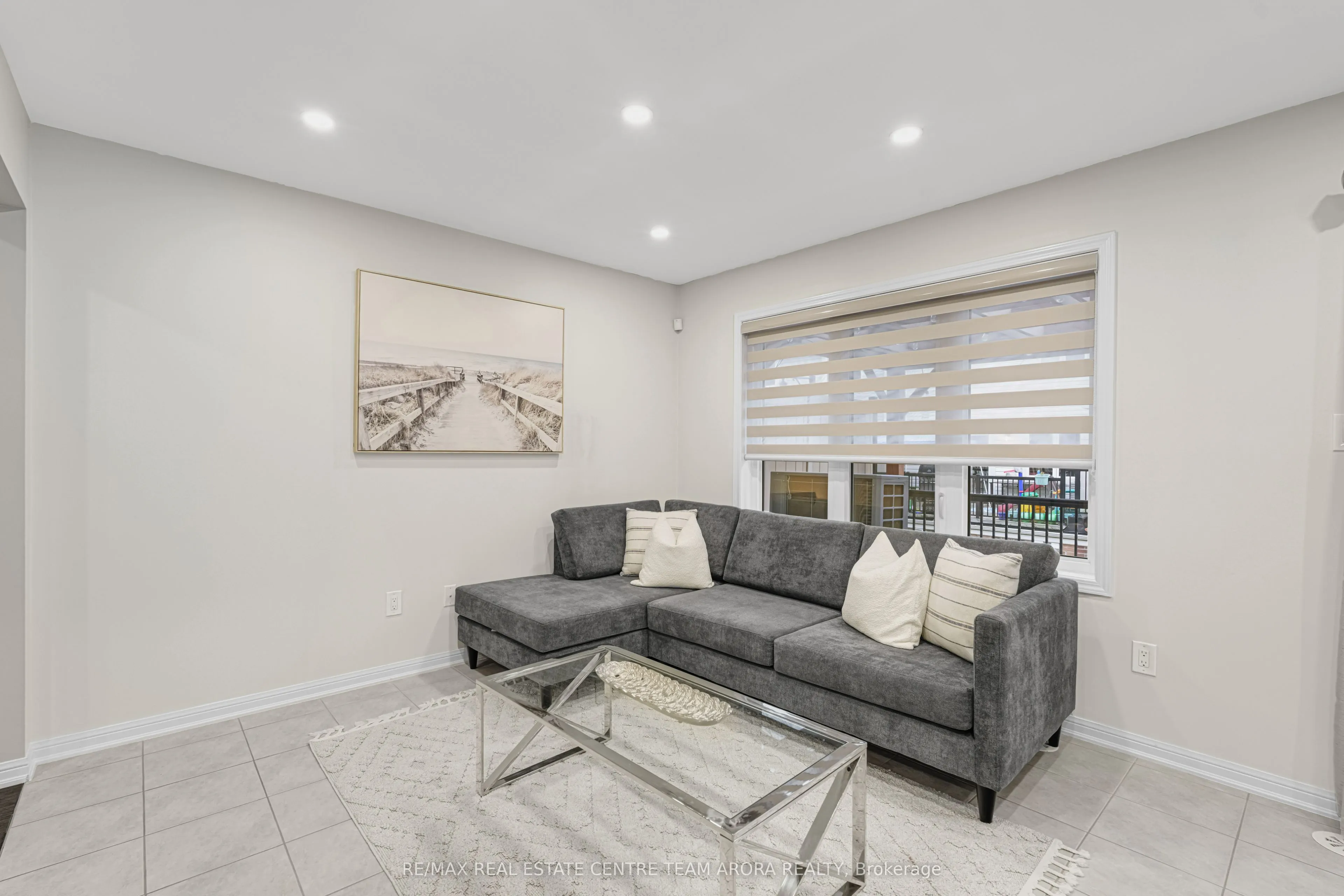 14 Crossbill Road
