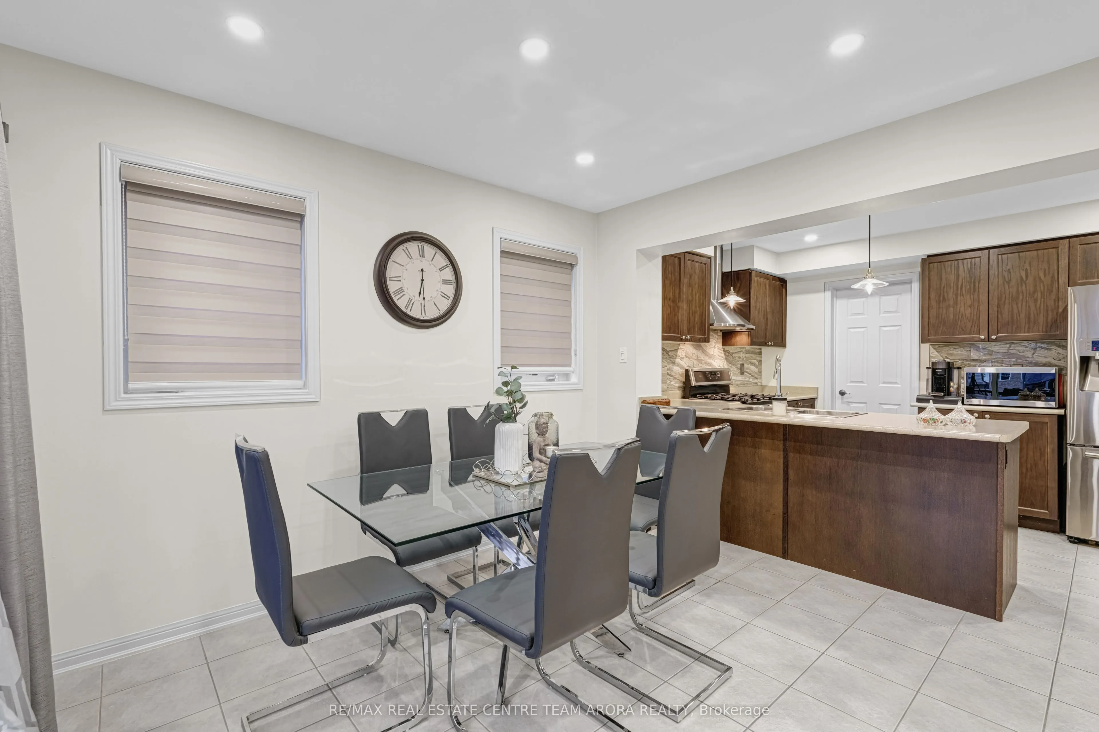 14 Crossbill Road