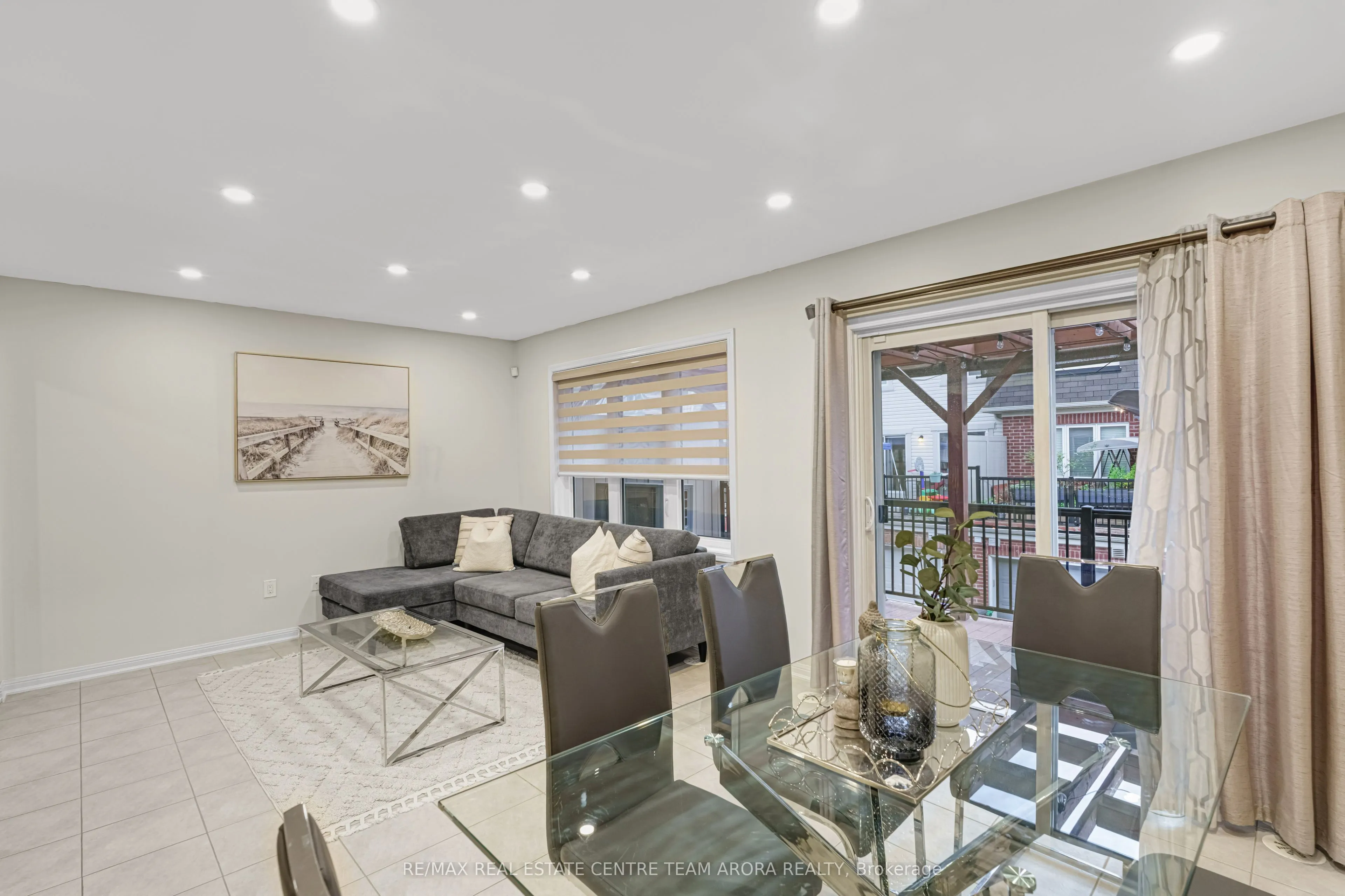 14 Crossbill Road