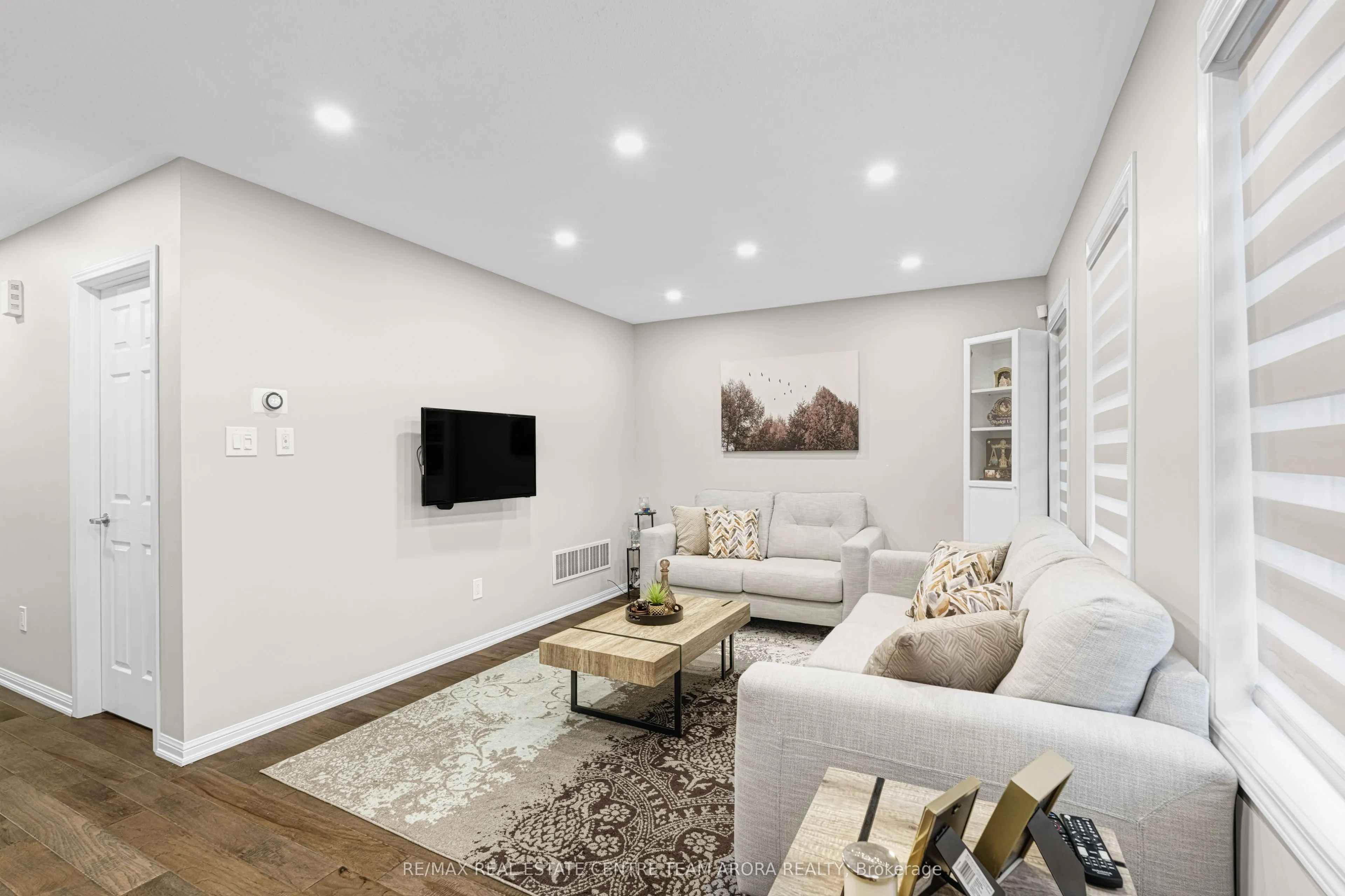 14 Crossbill Road