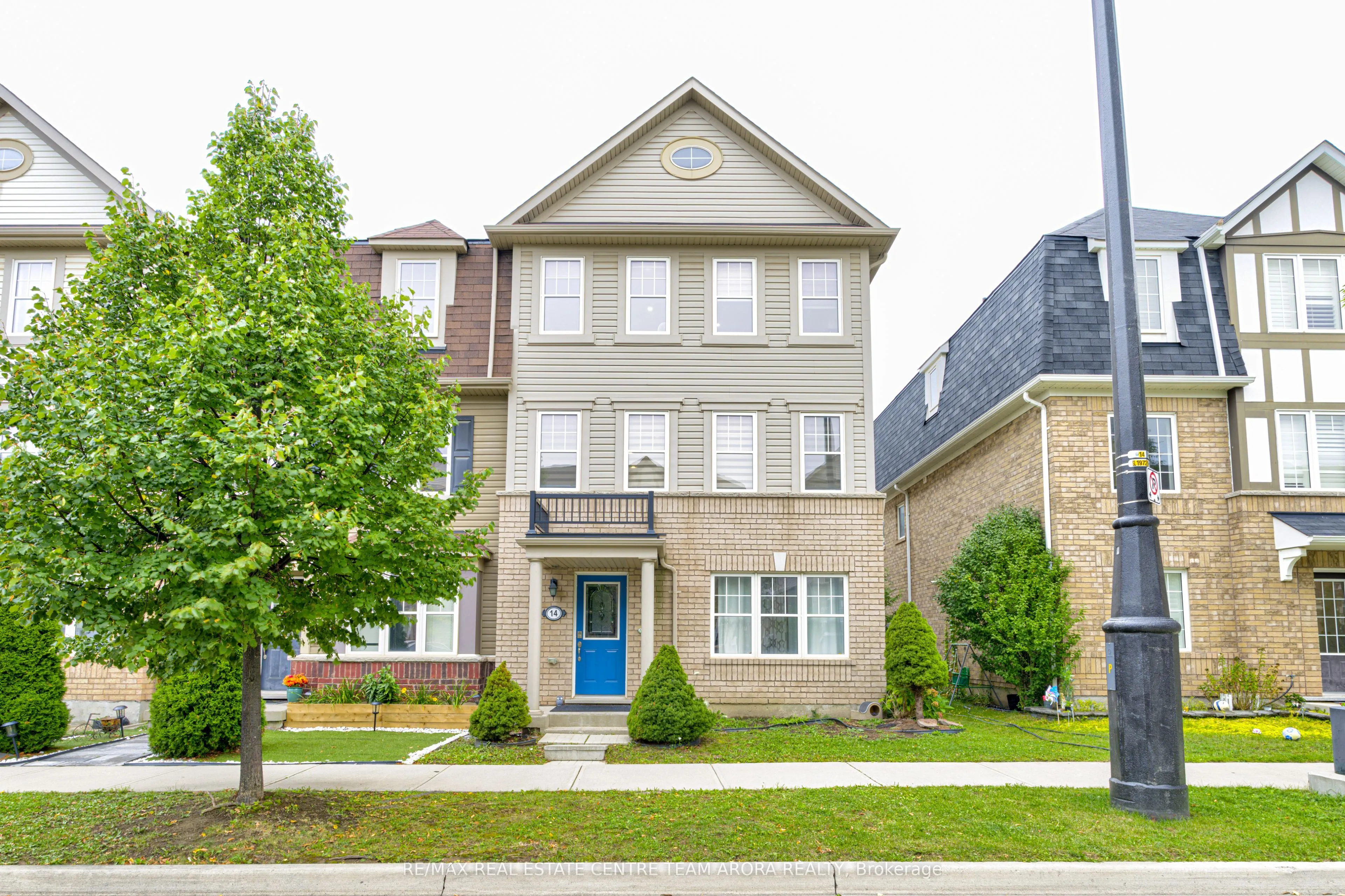 14 Crossbill Road