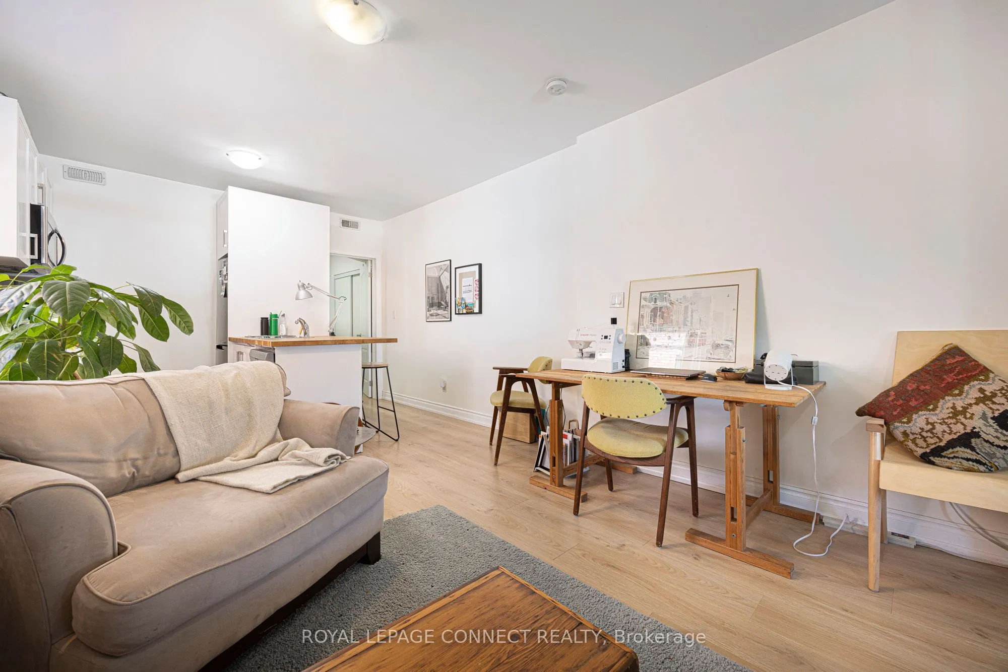 5 Rosethorn Avenue