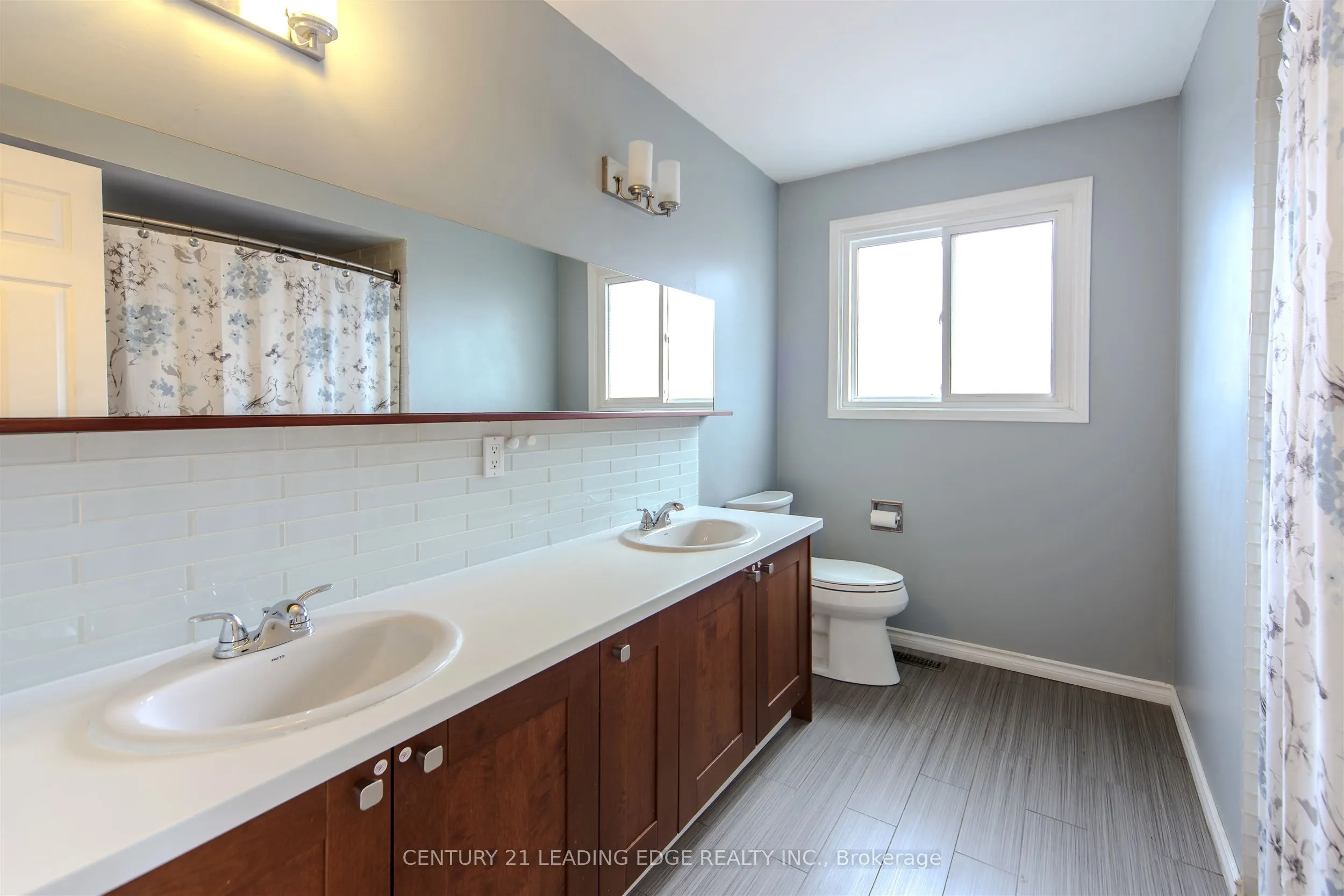 3356 Dovetail Mews