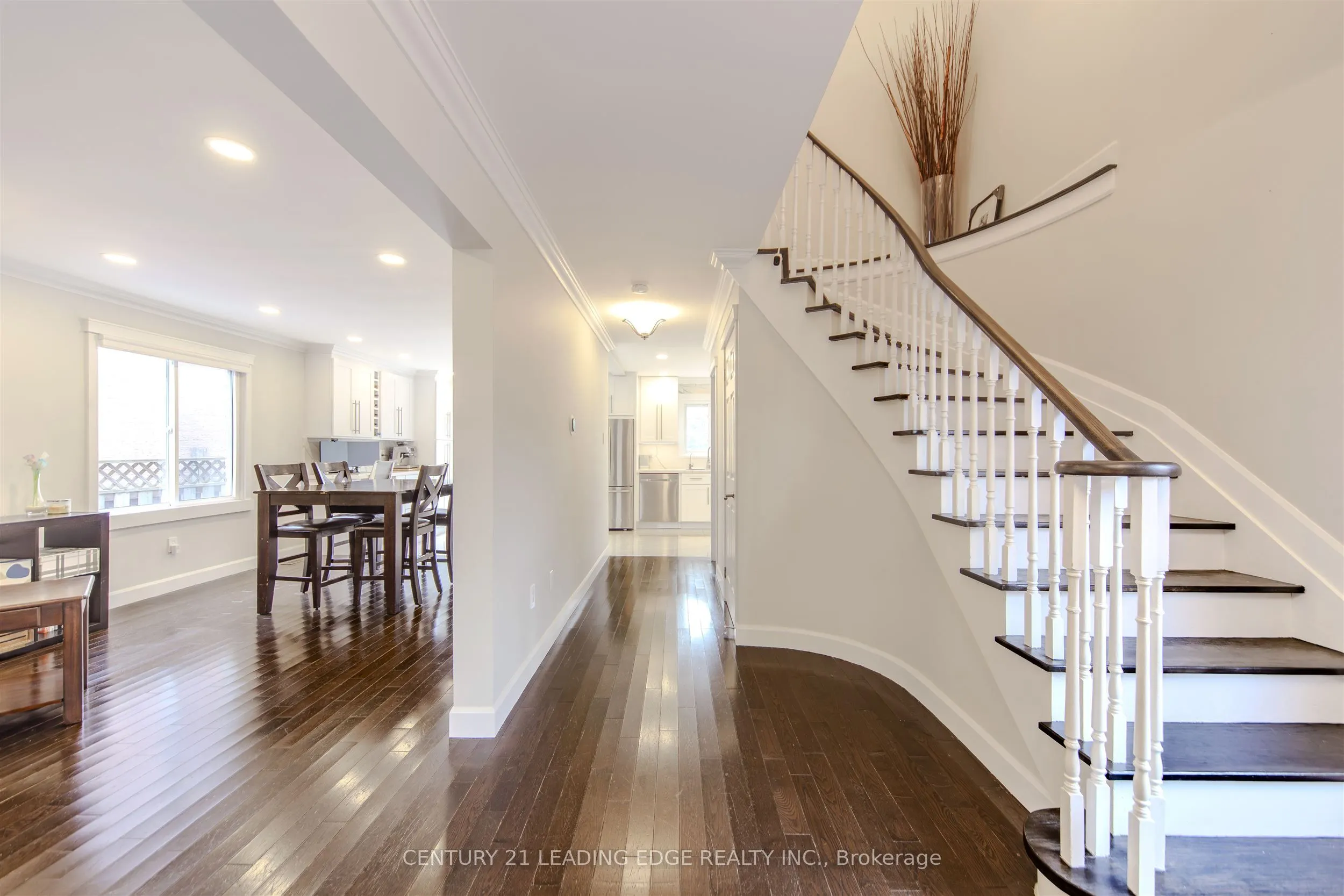 3356 Dovetail Mews