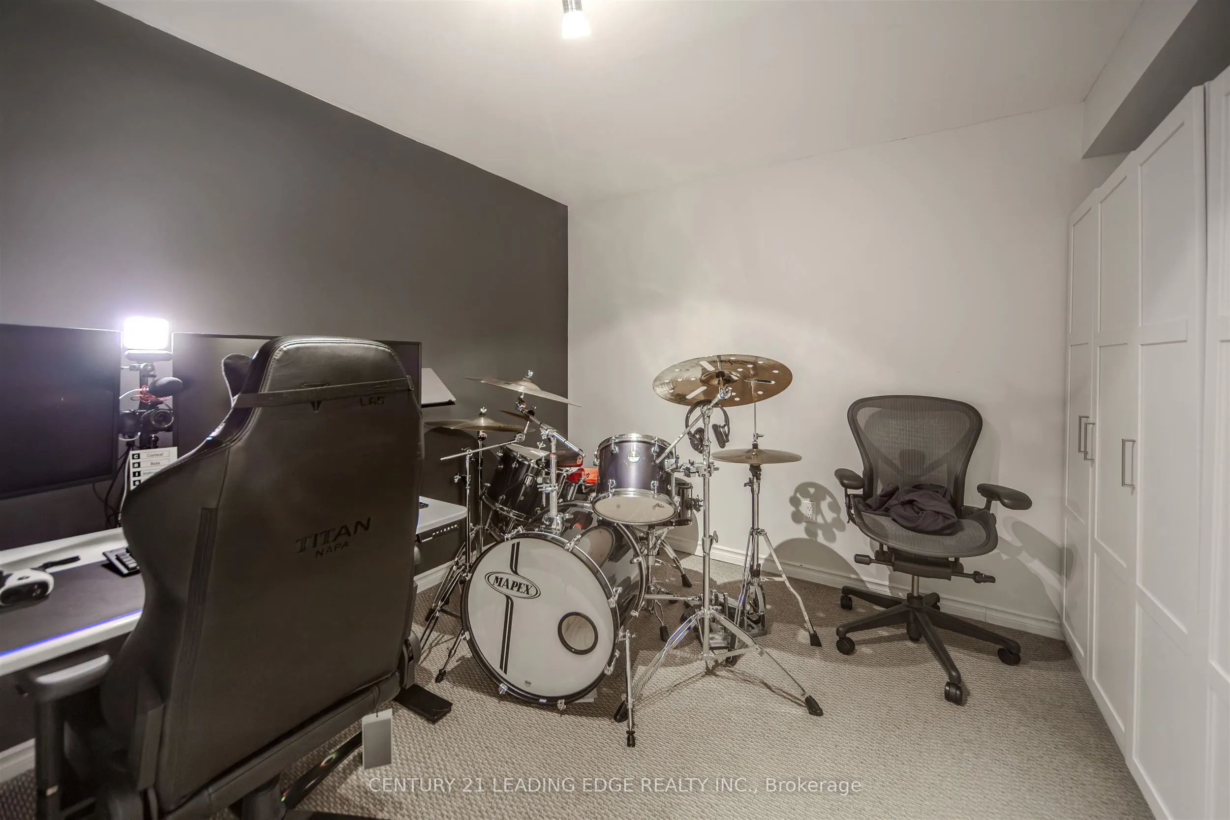 3356 Dovetail Mews