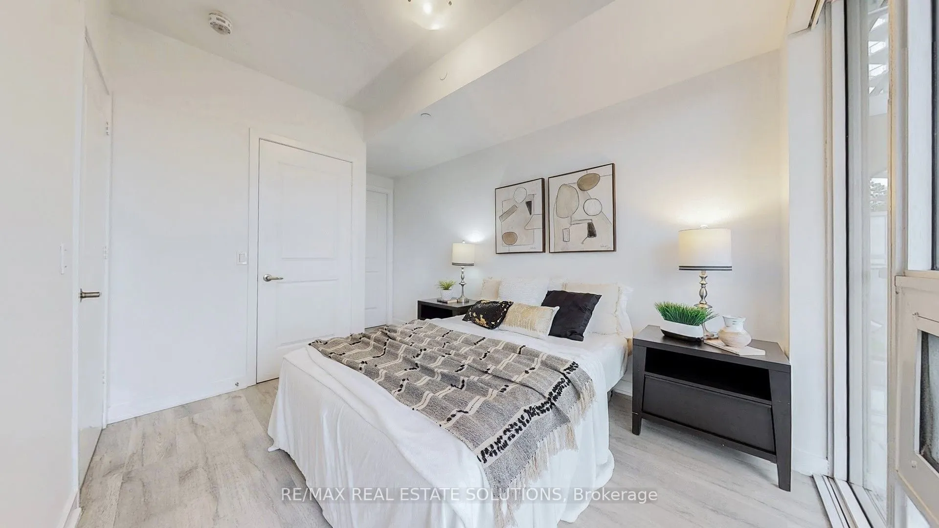 4655 Metcalfe Avenue, #506