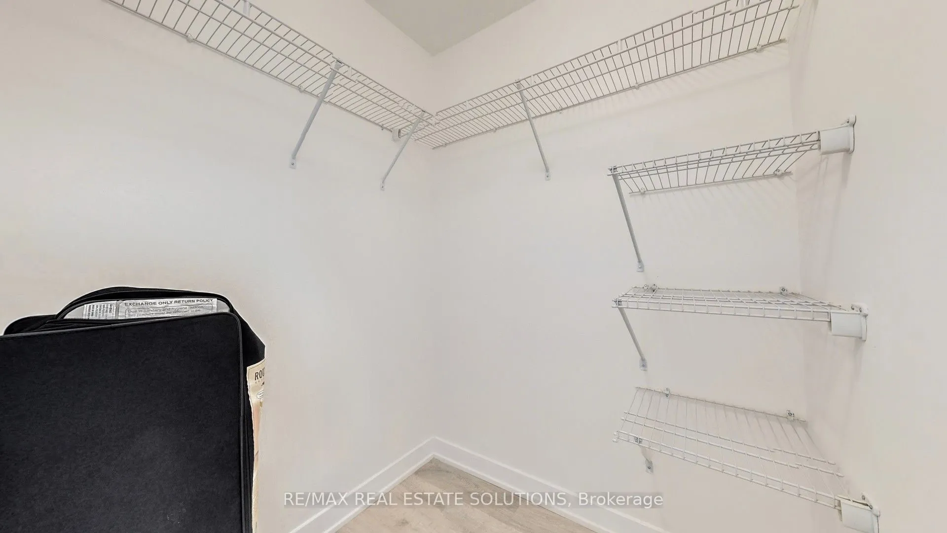 4655 Metcalfe Avenue, #506
