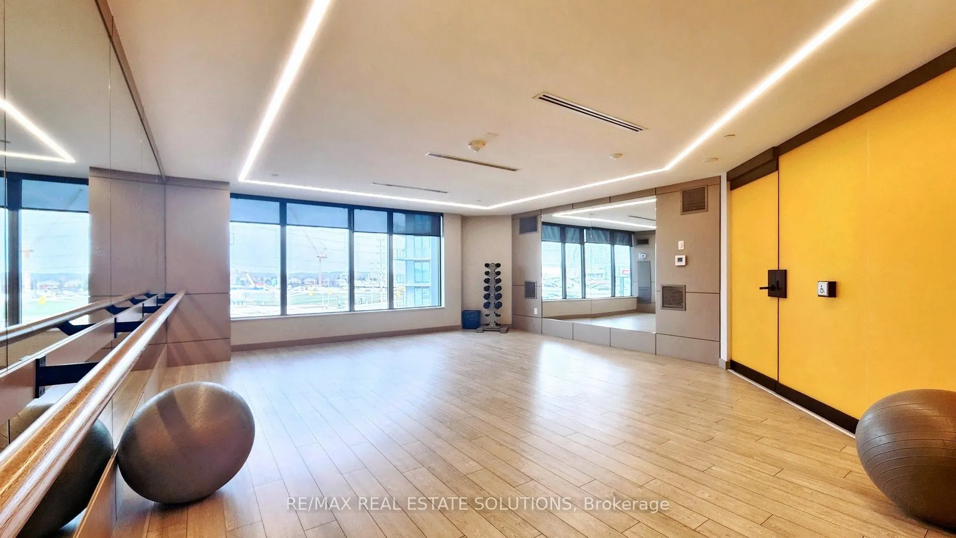 4655 Metcalfe Avenue, #506