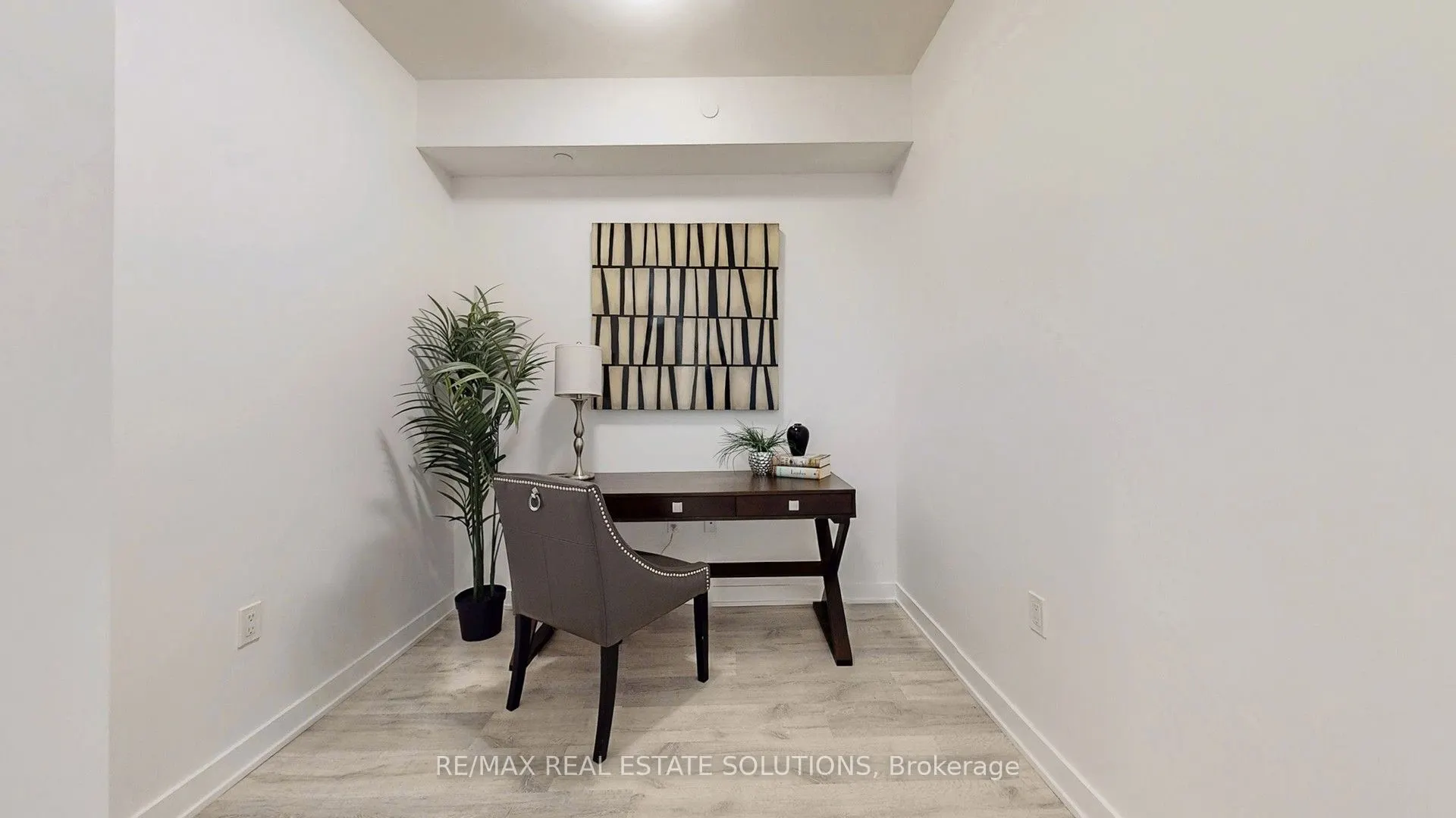 4655 Metcalfe Avenue, #506