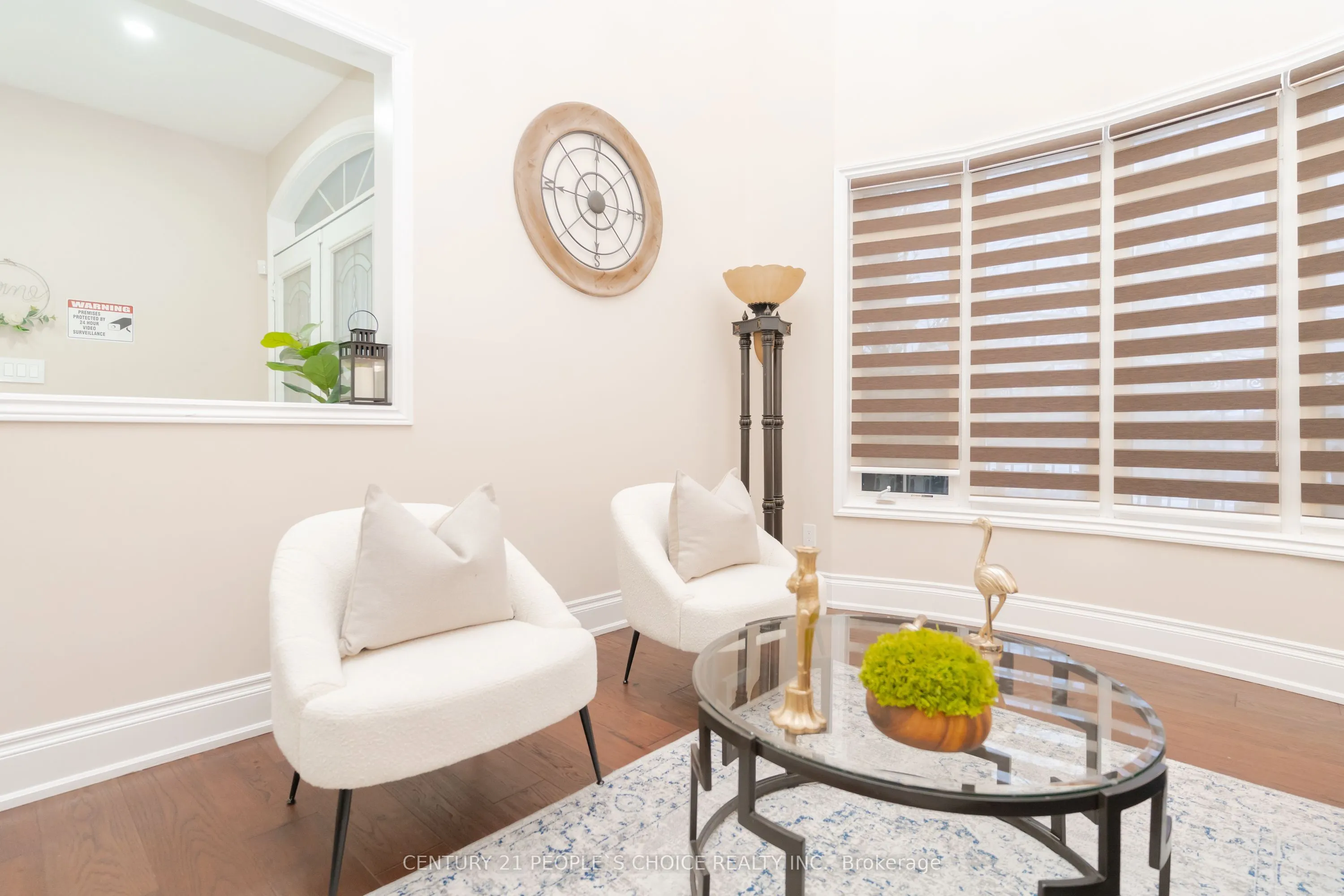 39 Huntspoint Drive