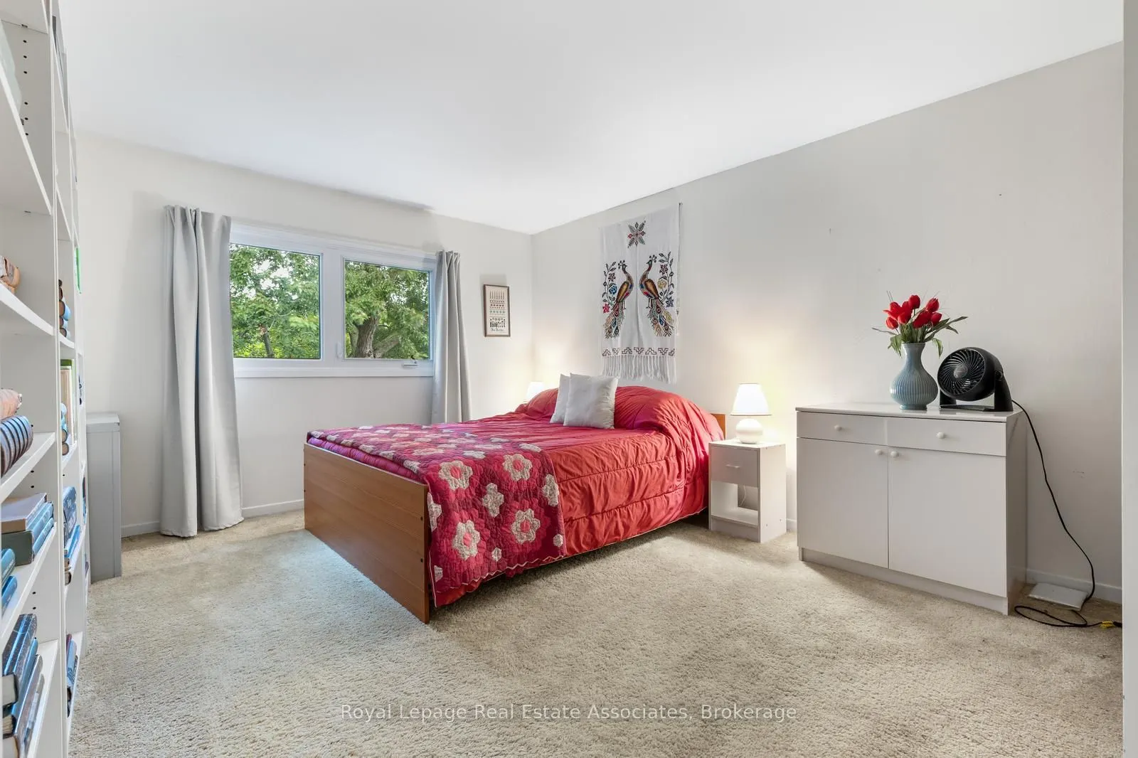 4265 Thom Gardens
