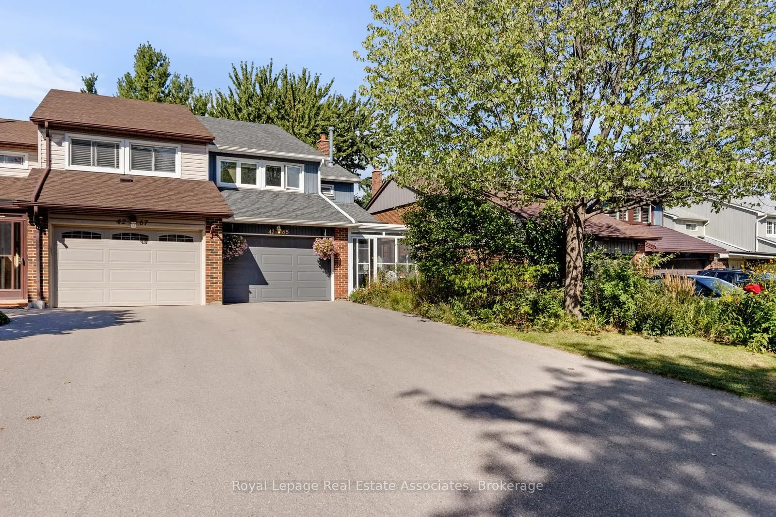 4265 Thom Gardens