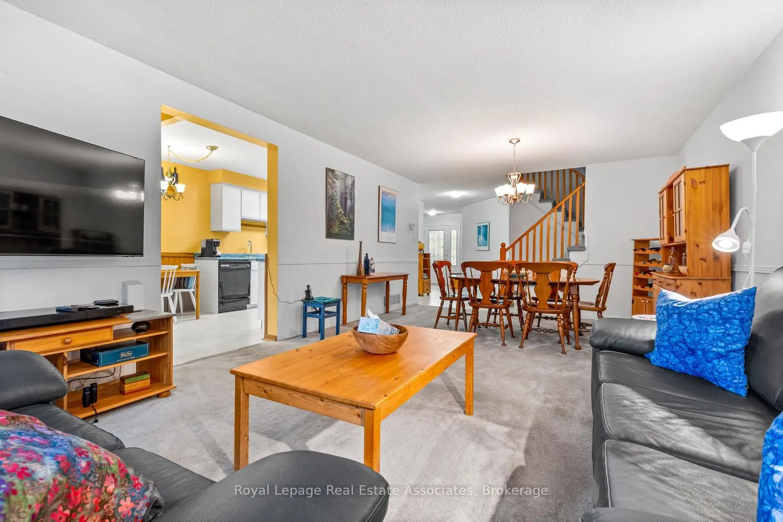 4265 Thom Gardens
