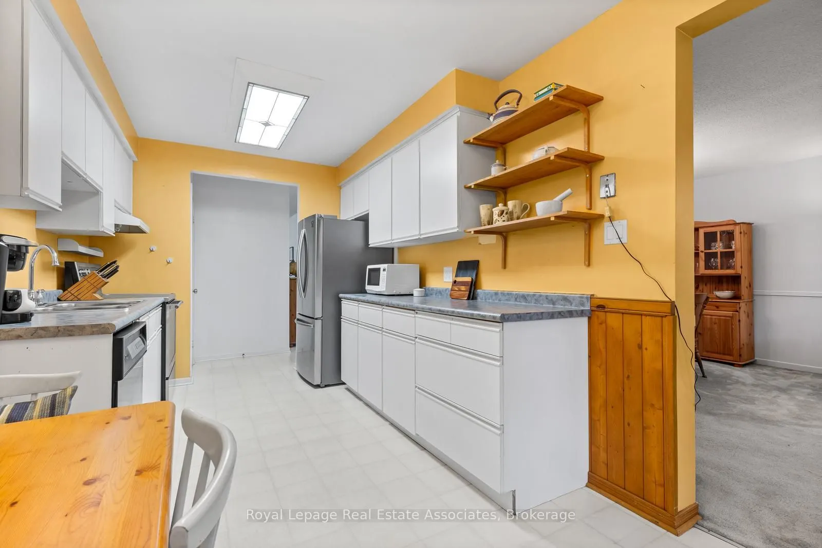 4265 Thom Gardens