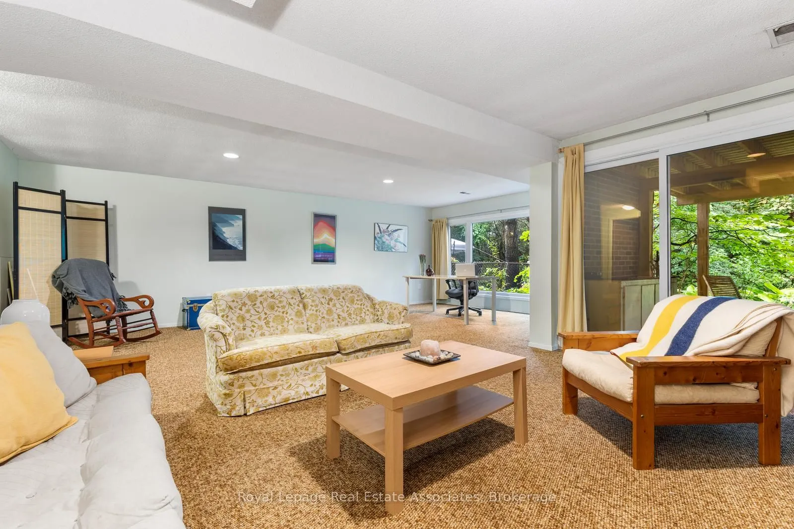 4265 Thom Gardens