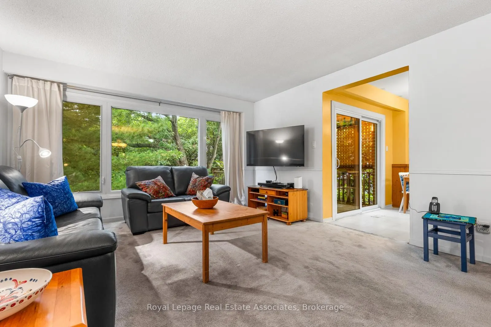 4265 Thom Gardens