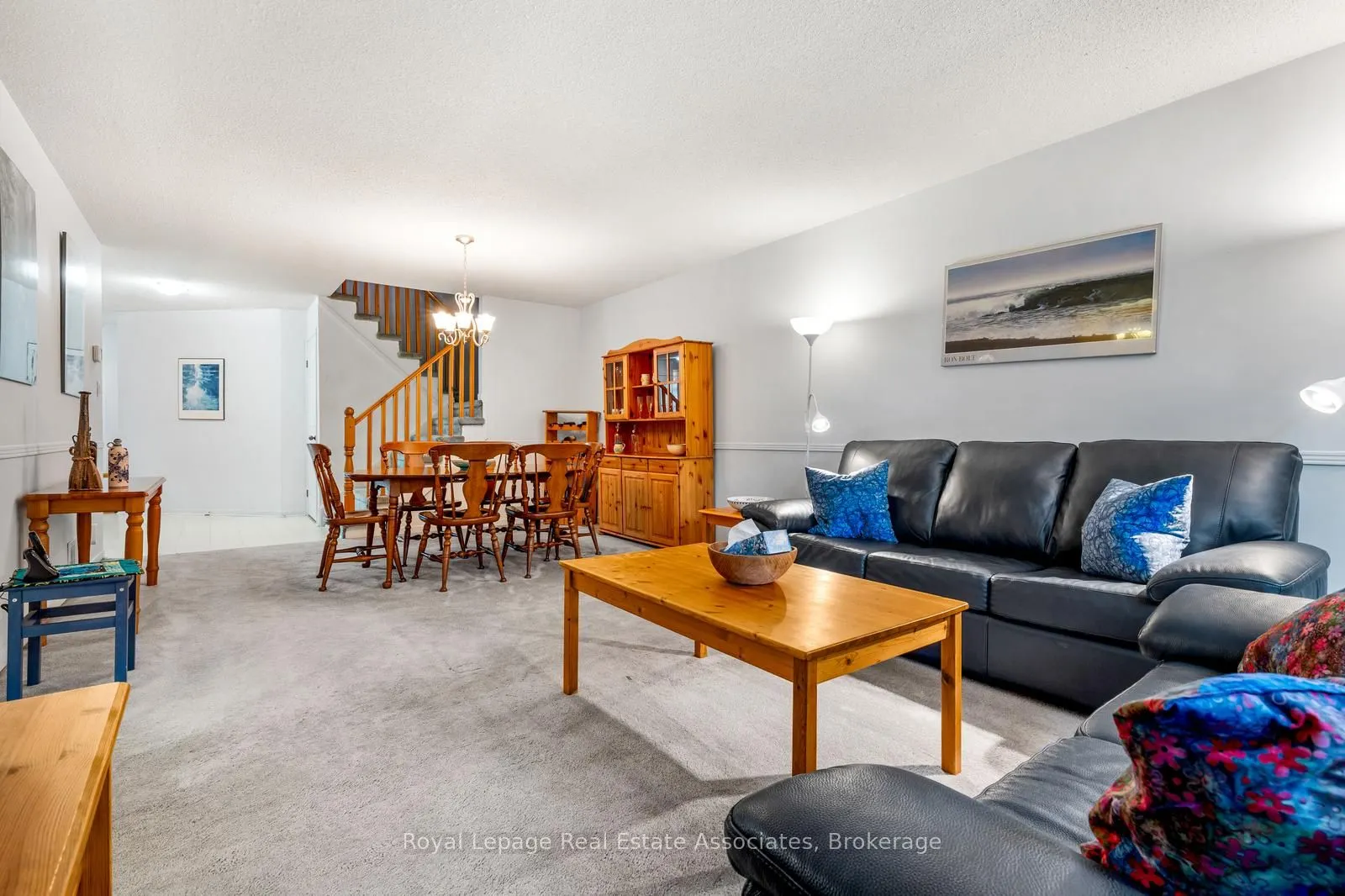 4265 Thom Gardens